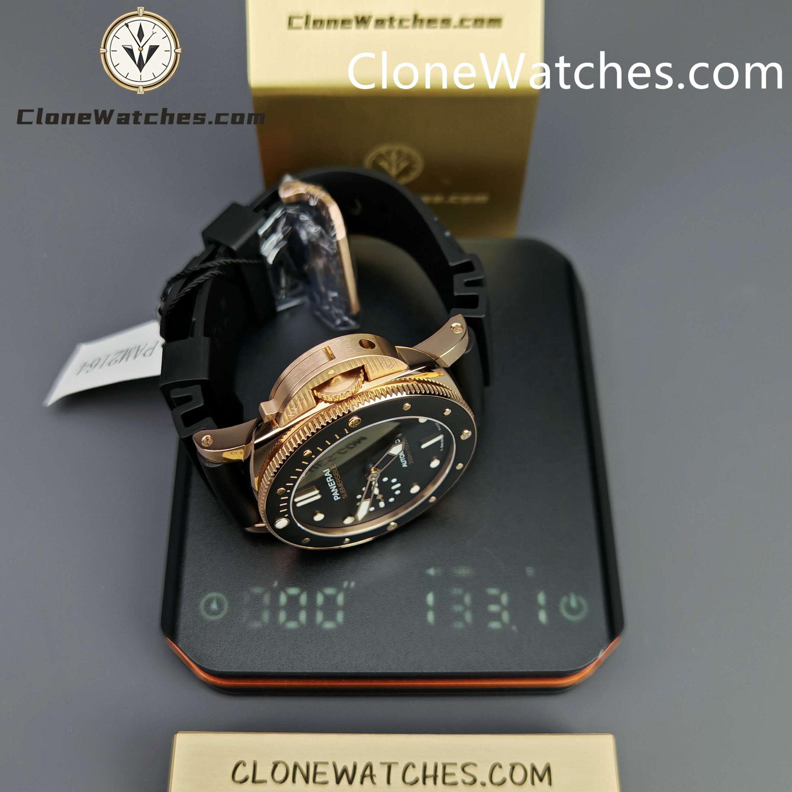 Panerai Super Clone Watches 1:1 Submersible GoldtechTM PAM02164 Black Dial