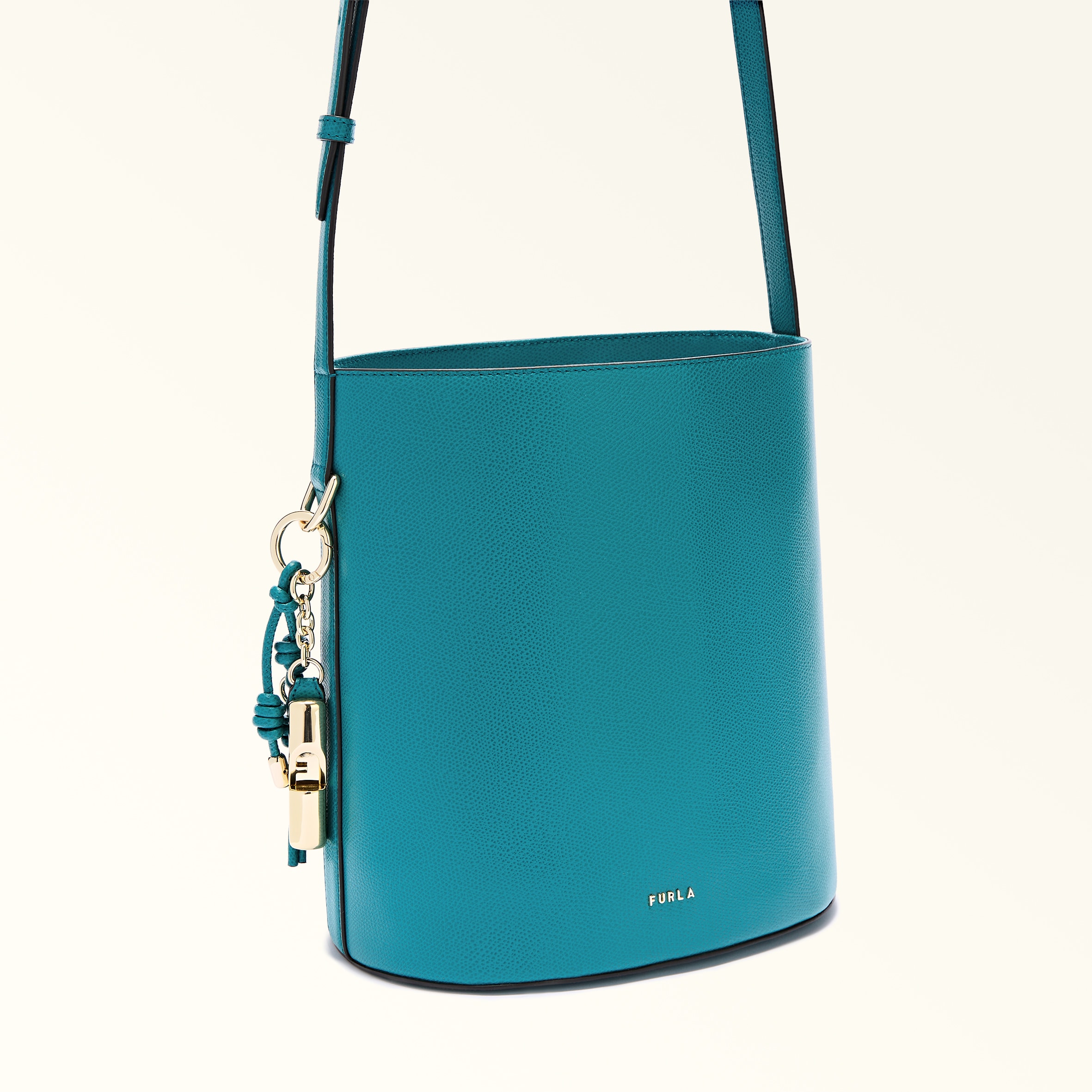Furla Roxie Bucket Bag S