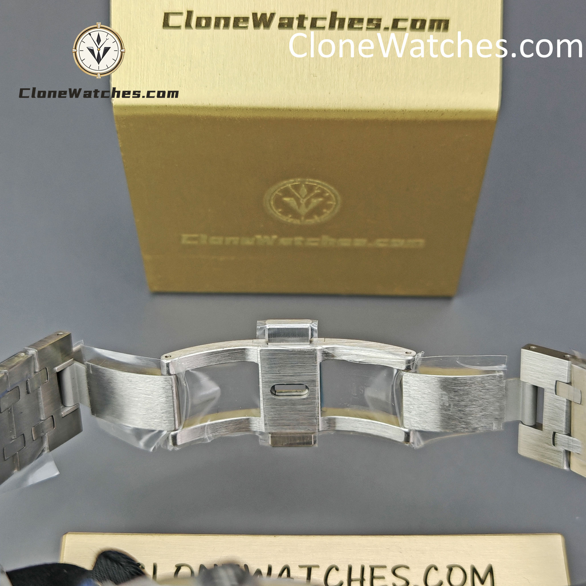 Audemars Piguet Super Clone Watches 1:1 Royal Oak Green Dial 26240 Selfwinding Chronograph