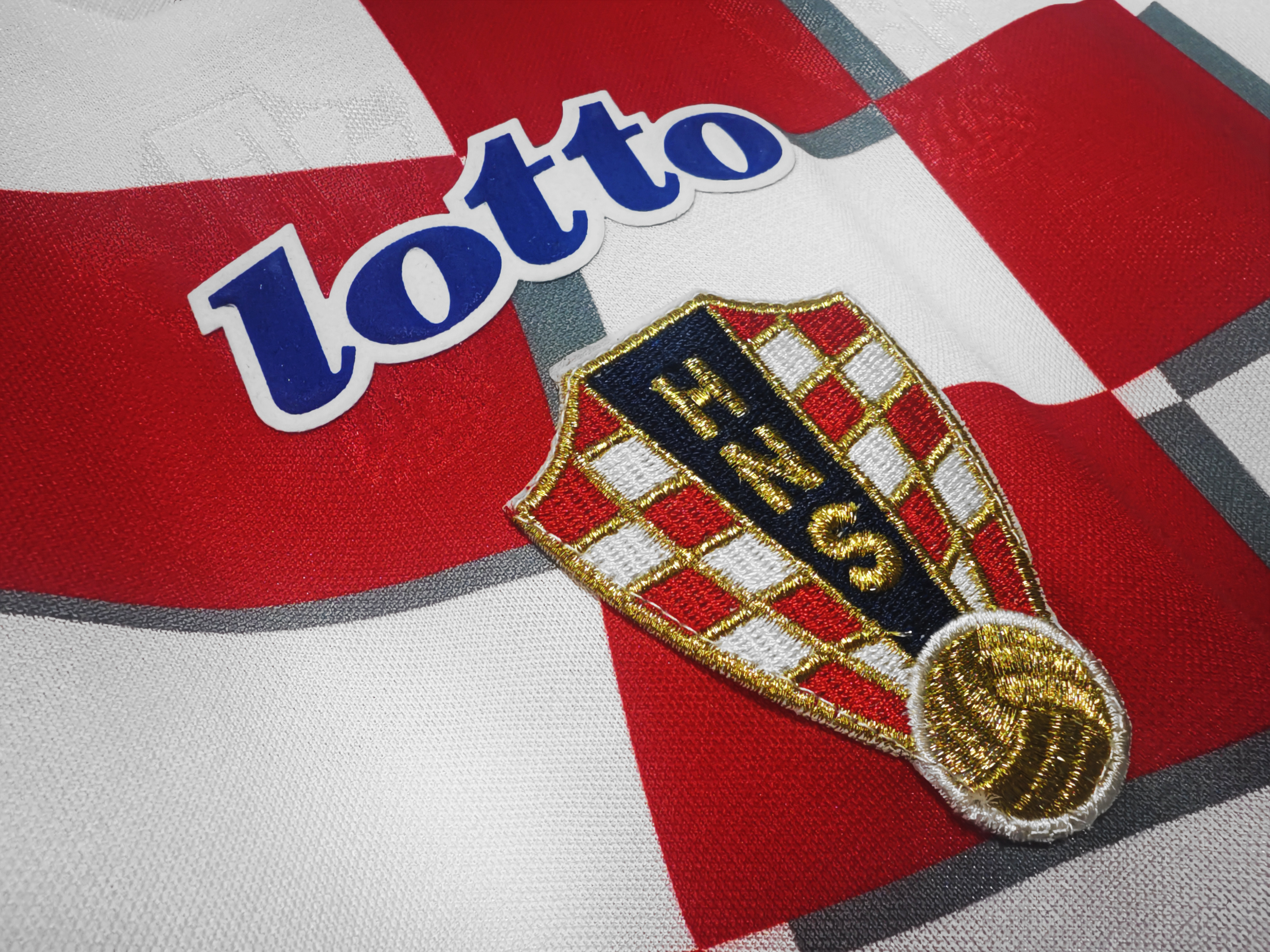 1998 Croatia home retro jersey 1:1 Thai quality - Fans Edition