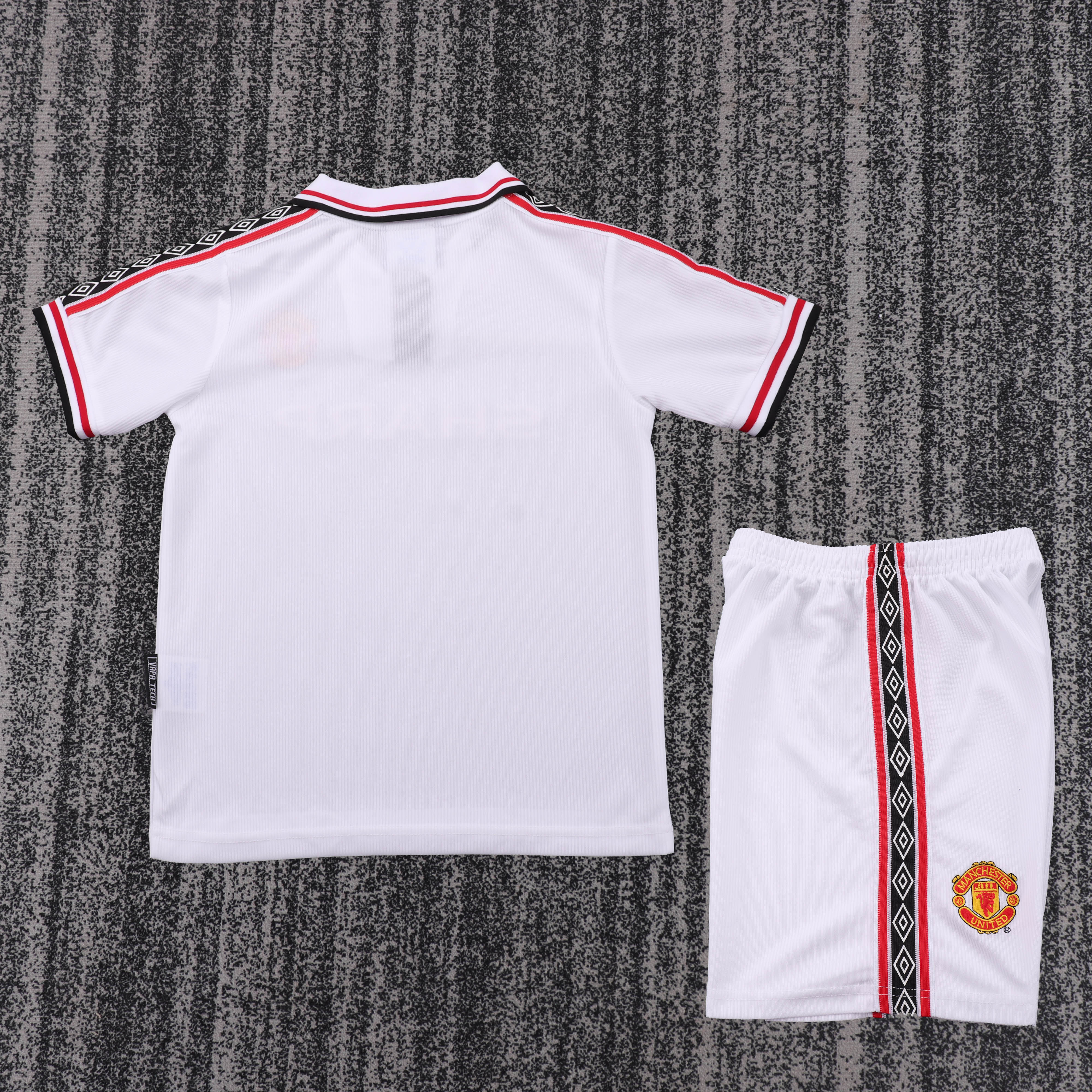 1998-99 Manchester United Commemorative Retro Children's Jersey Set - Fans Edition
