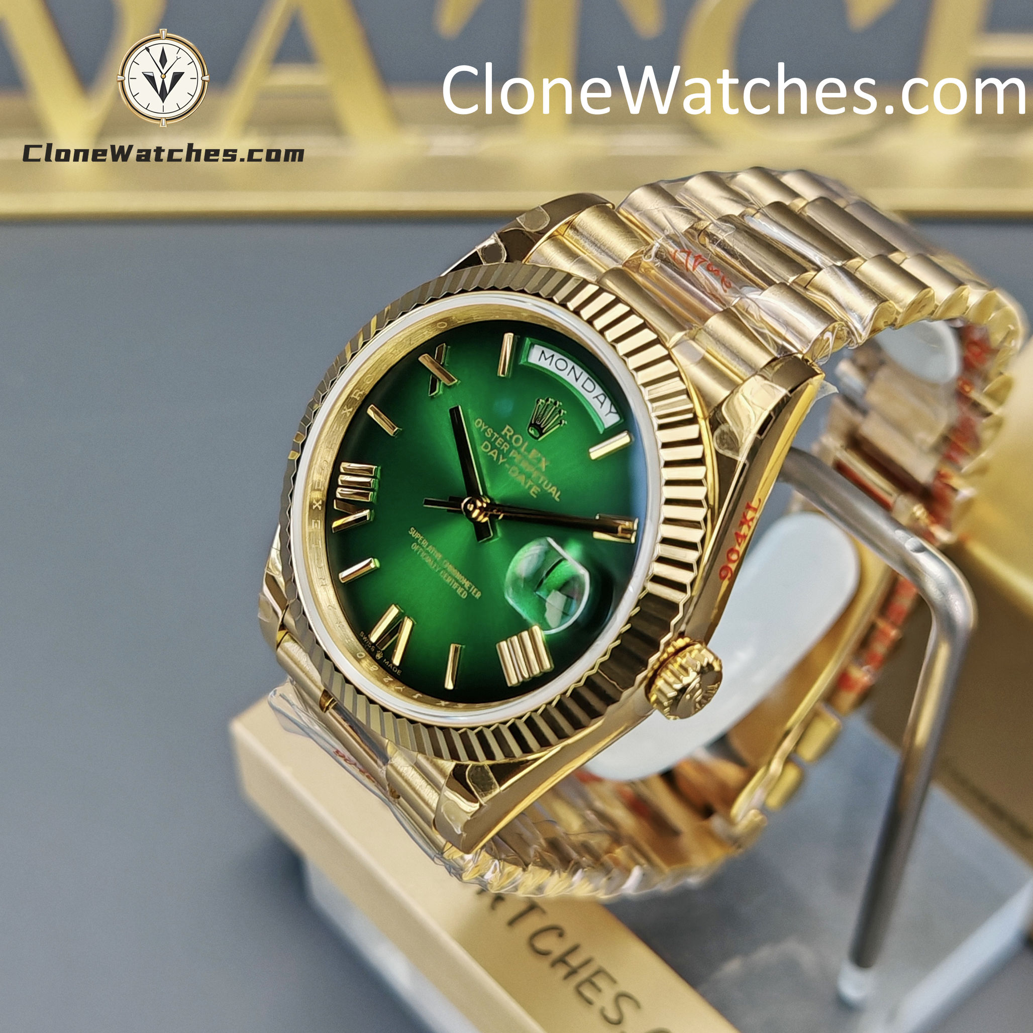 Rolex Super Clone Watches 1:1 Day Date 18K Gold Gradient Green Roman Dial 36mm m128238-0118 3255 Movement