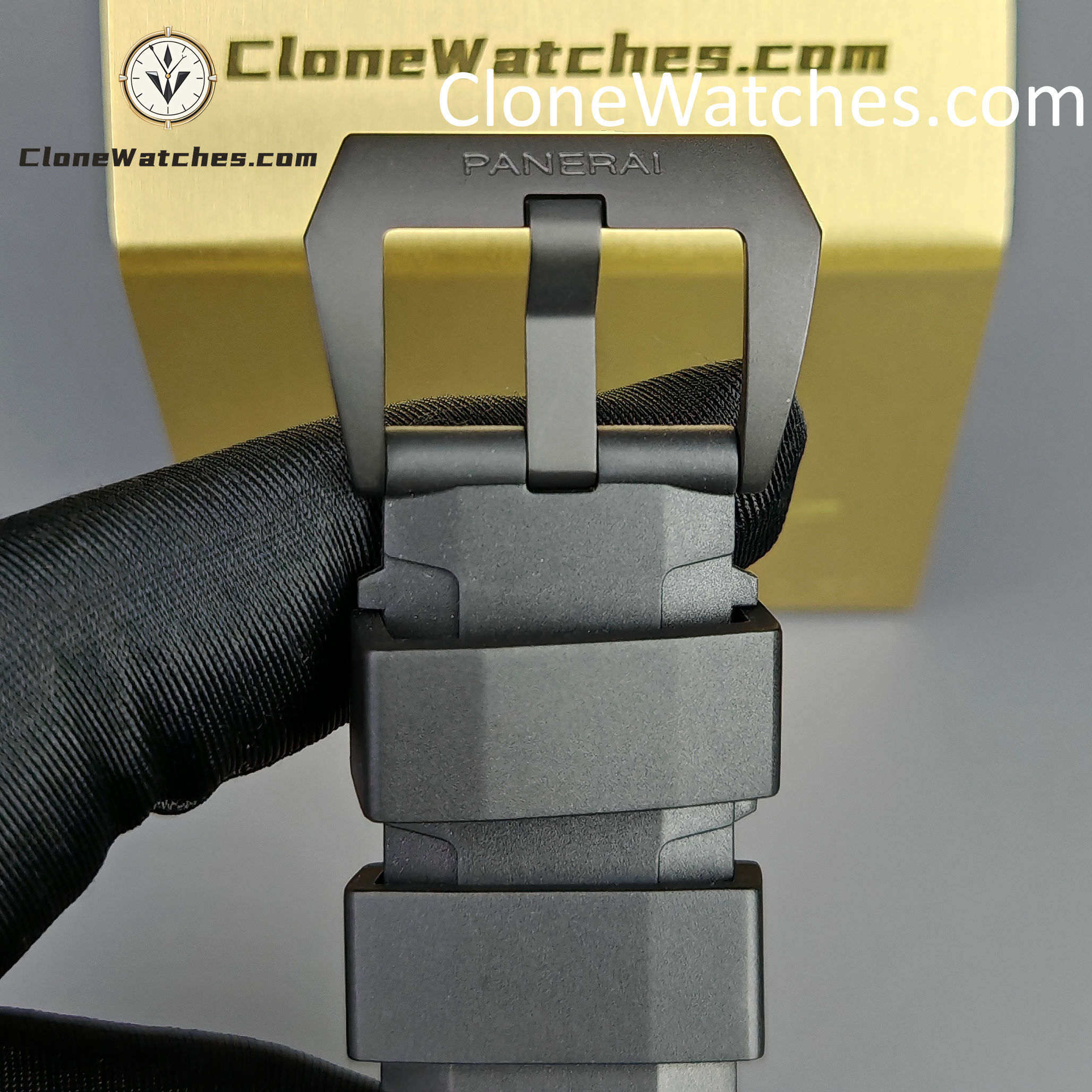 Panerai Super Clone Watches 1:1 Submersible Carbontech PAM 00960