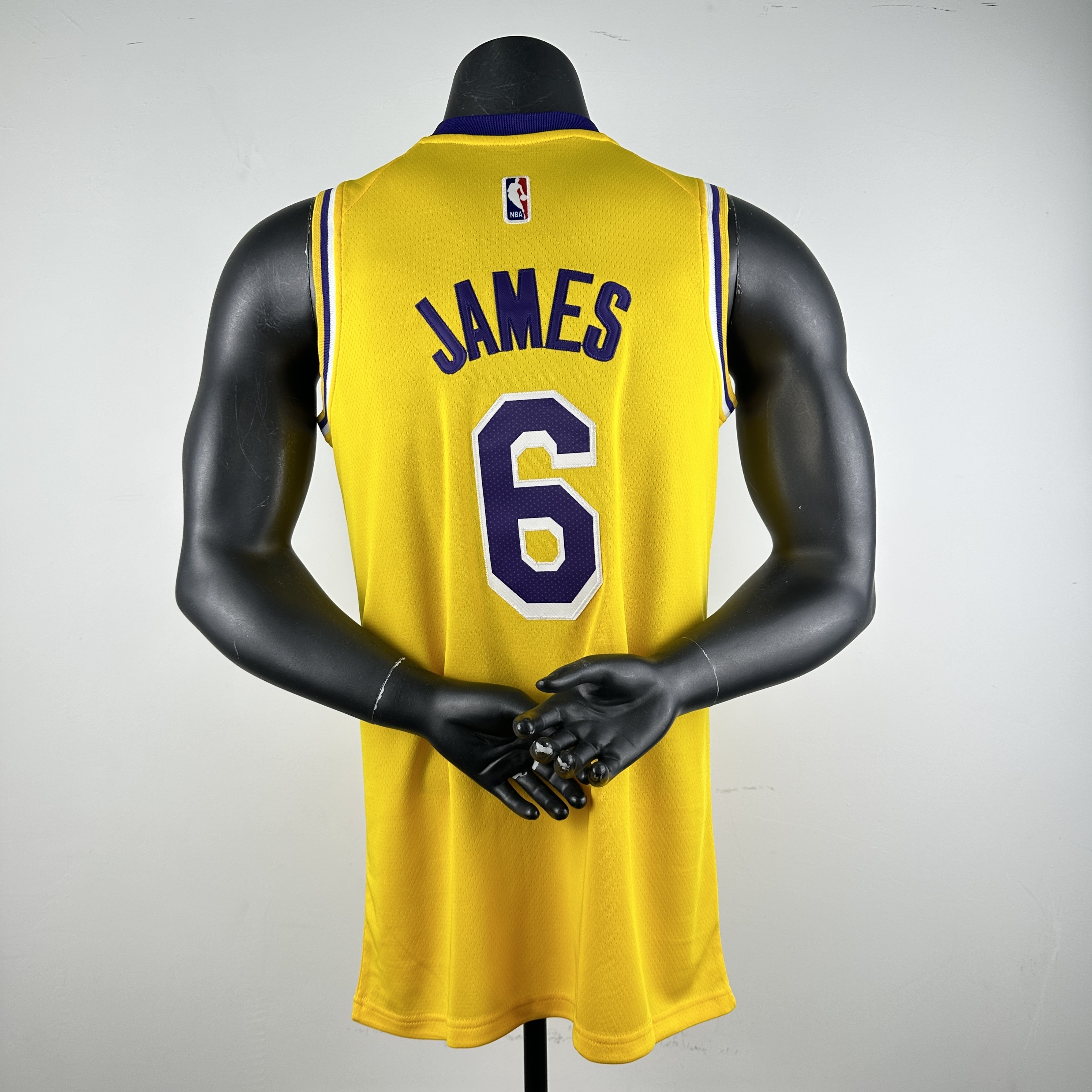 Embroidered Lakers Crew Neck Yellow No. 6 James