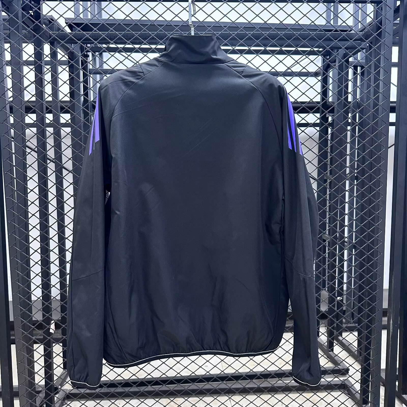 2025/26 German black and white double-faced windbreaker