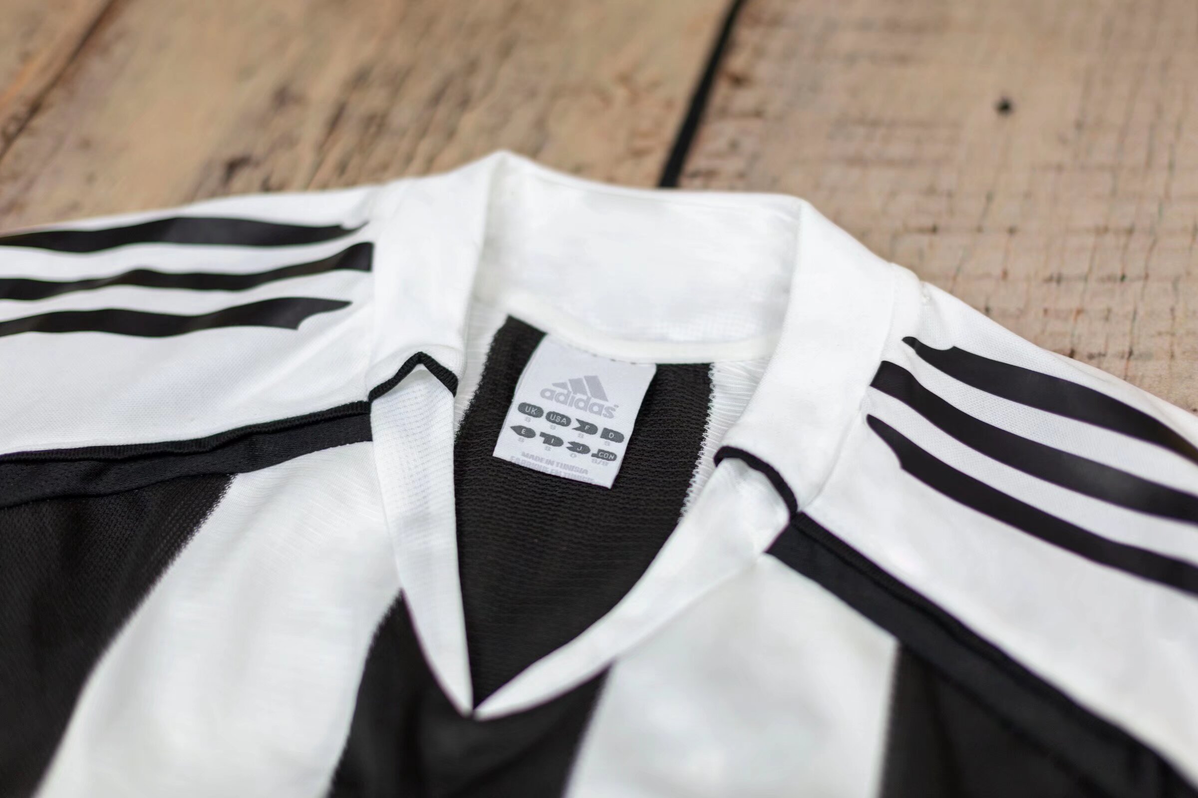 2005/06 Newcastle United Home Shirt