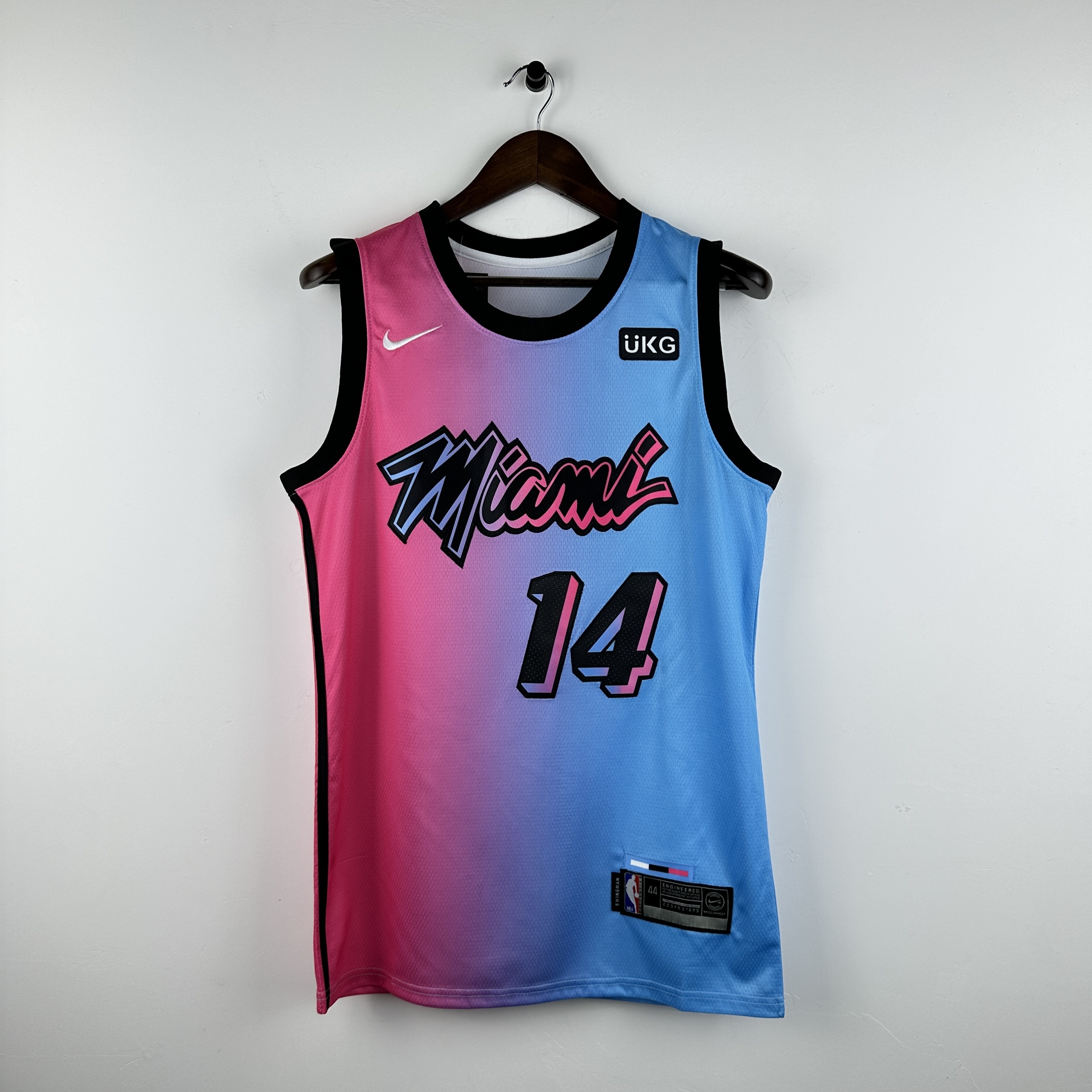 Embroidered Heat Gradient No. 14 Herro