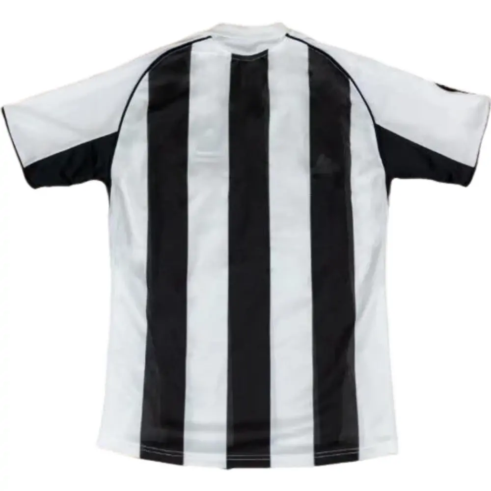 2005/06 Newcastle United Home Shirt