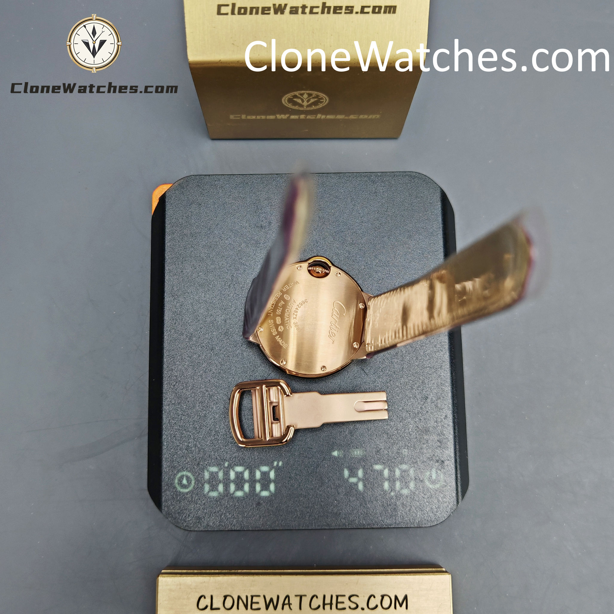 Cartier Super Clone Watches 1:1 Ballon Bleu de WE902040 Silver Dial Diamond Scale 33mm Leather Strap
