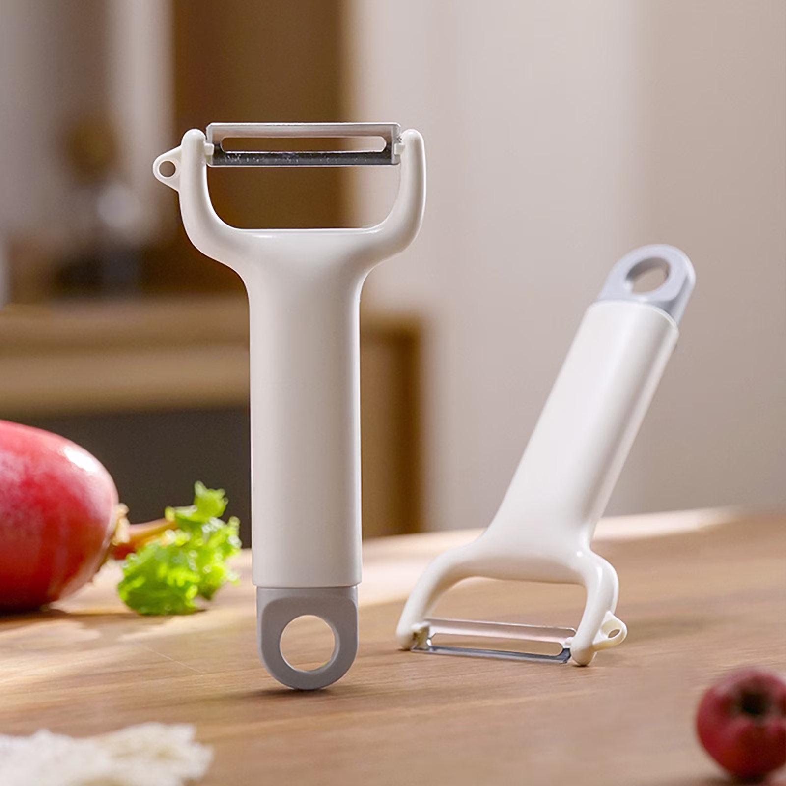 PATLOLLAV Vegetable Y-Peeler, Classic Euro Peeler Potato Peelers Kitchen, Japanese Stainless Steel Veggie Peeler with Comfortable Handle, Dishwasher Safe Kitchen Food Peelers for Peeling