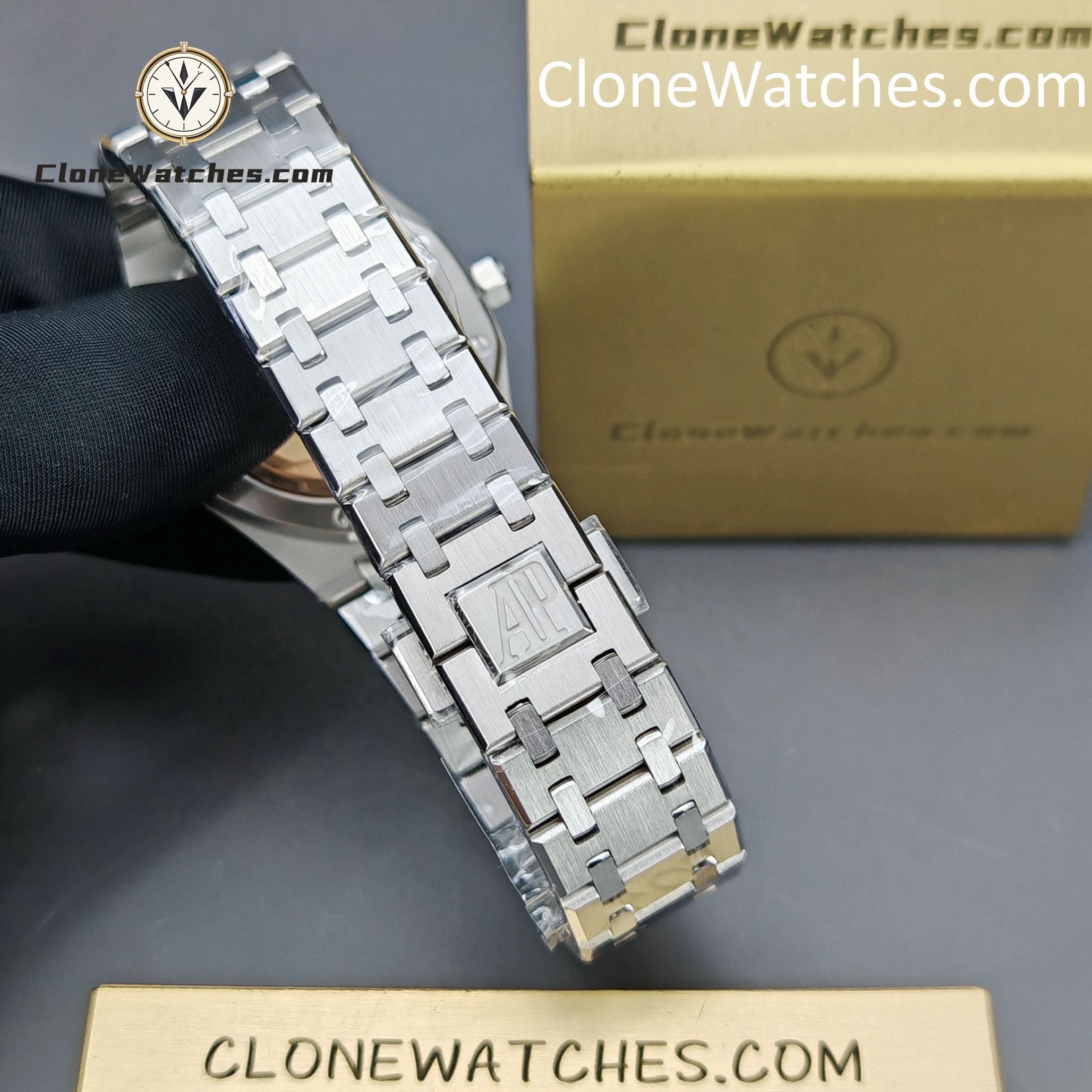 Audemars Piguet Super Clone Watches 1:1 Royal Oak Selfwinding 77350ST 34mm