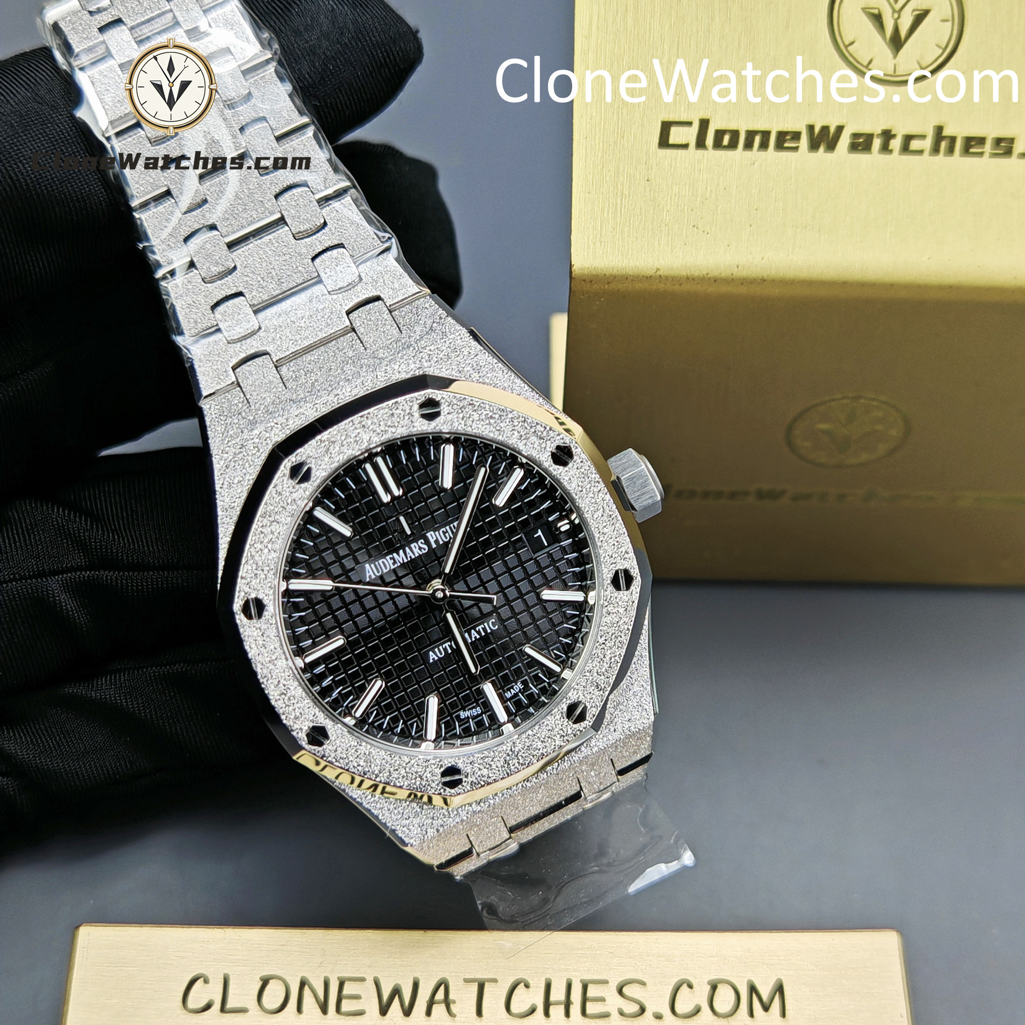 Audemars Piguet Super Clone Watches 1:1 Royal Oak Frost 15454BC Black Dial 37mm