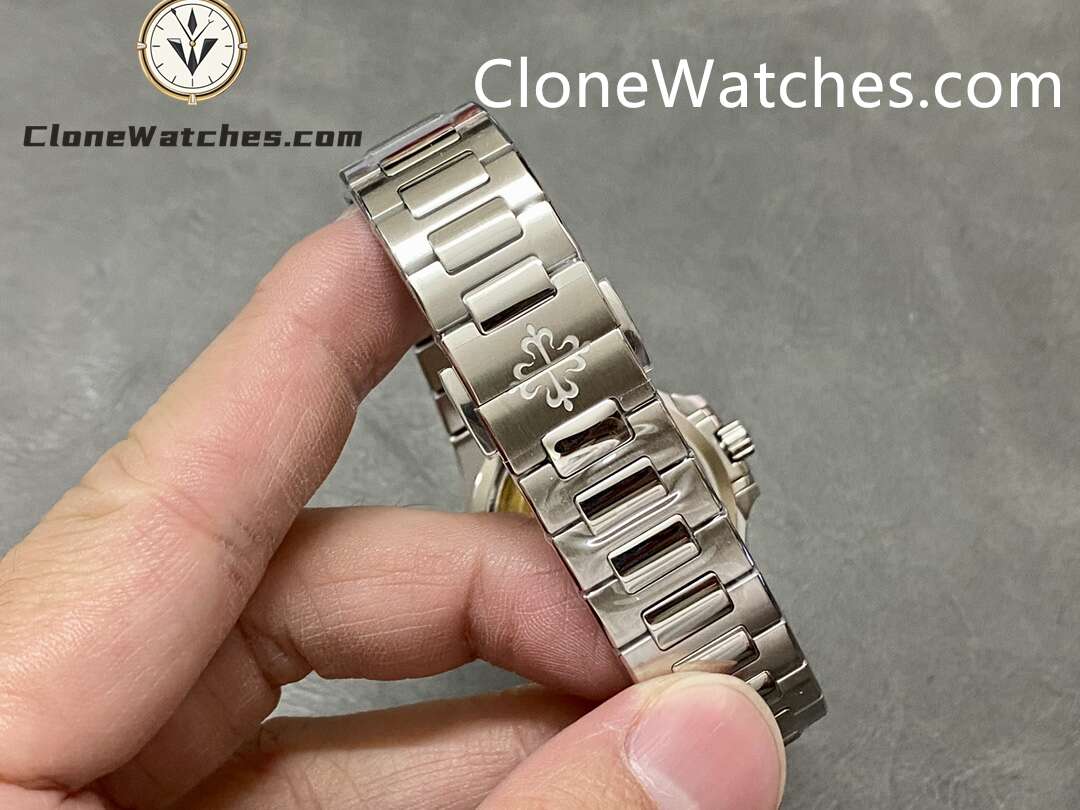 Patek Philippe Super Clone Watches 1:1 Nautilus White Dial 7118/1A-010 35.2 mm