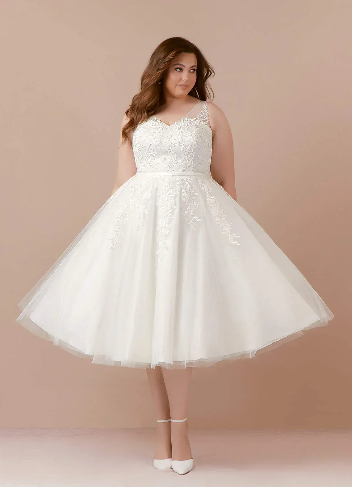 Diamond White A-Line V-Neck lace Satin Dress