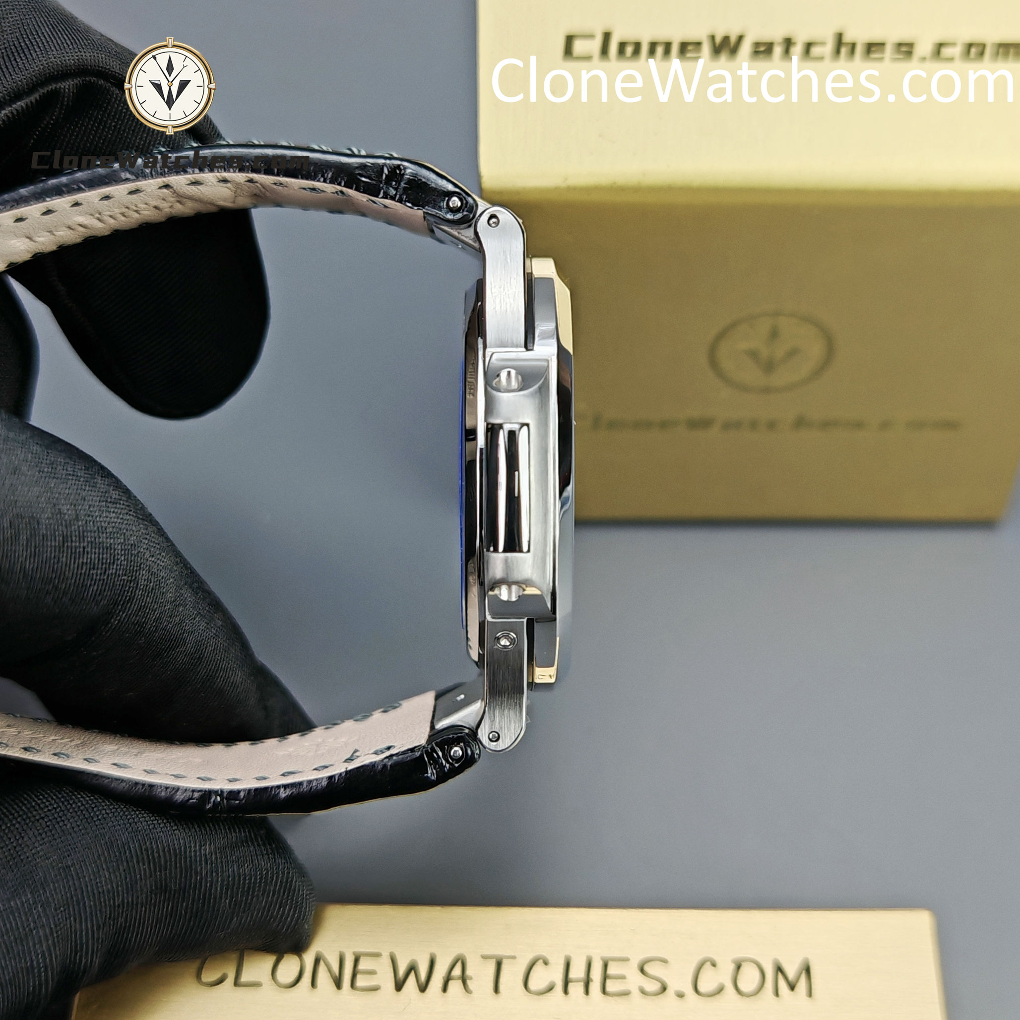 Patek Philippe Super Clone Watches 1:1 Nautilus 5712 Blue Dial Black Leather Strap