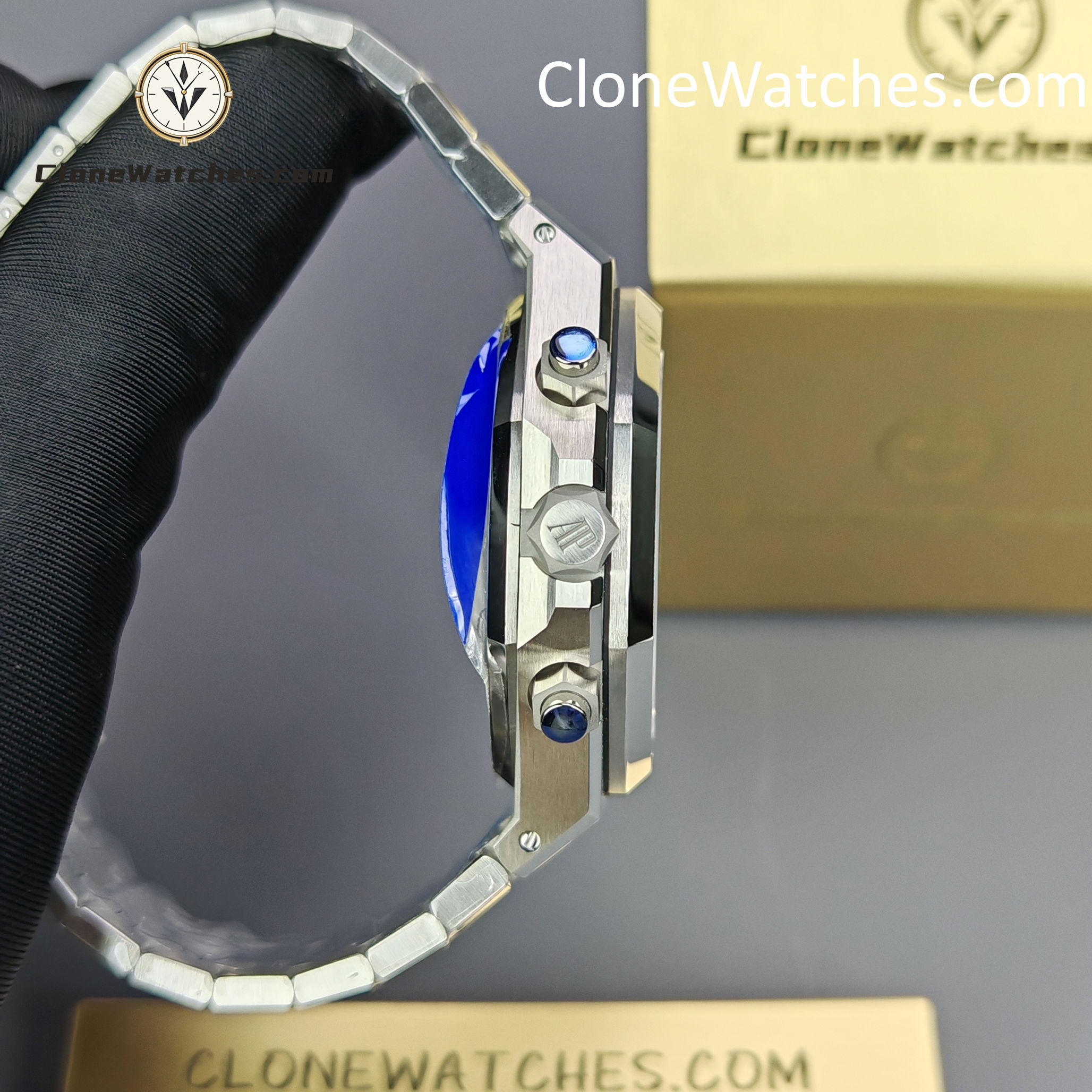 Audemars Piguet Super Clone Watches 1:1 Royal Oak Blue Dial 26240 Selfwinding Chronograph