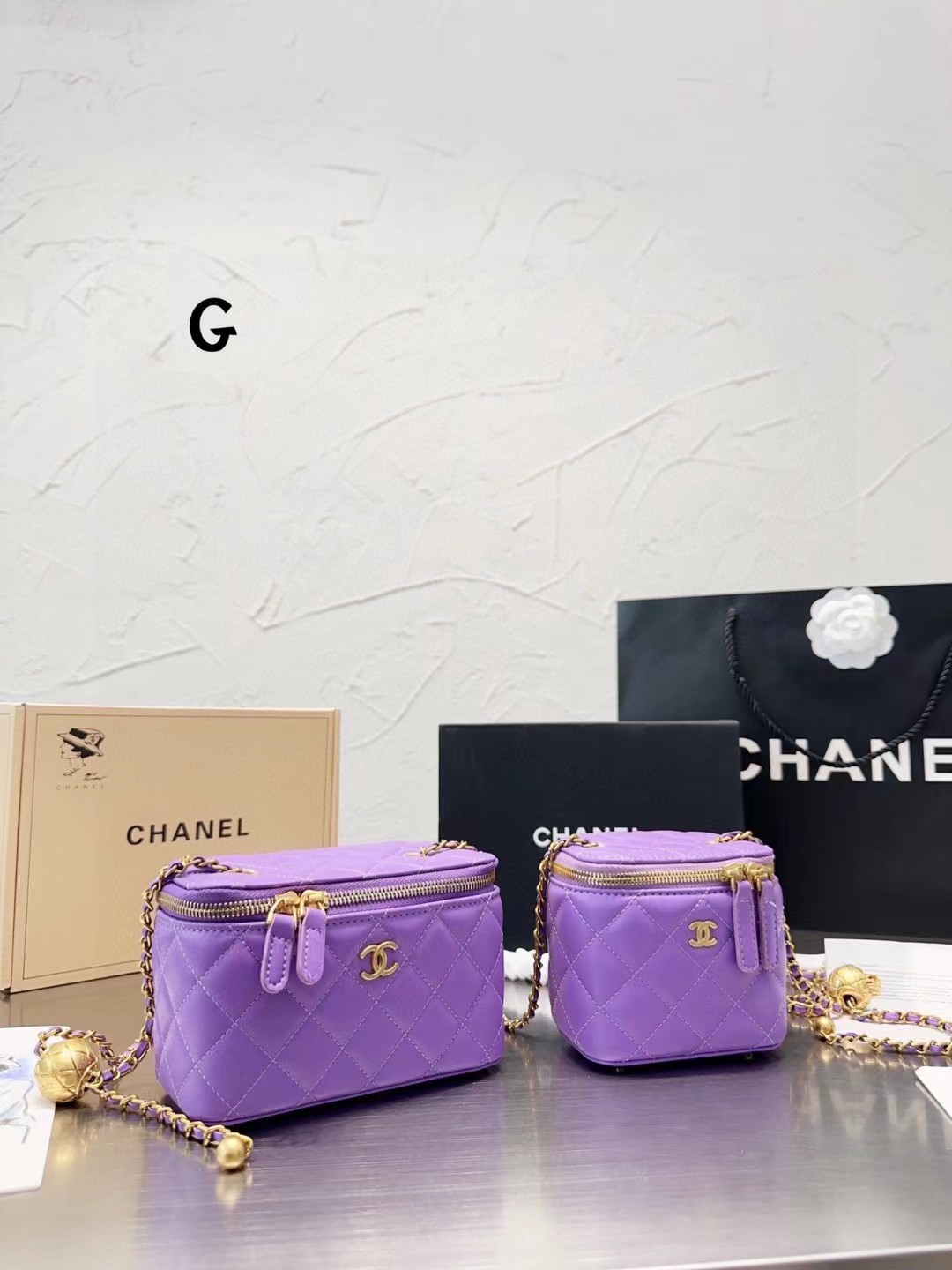 CHANEL Quilted Calfskin Mini Perfect Fit Cosmetic Bag