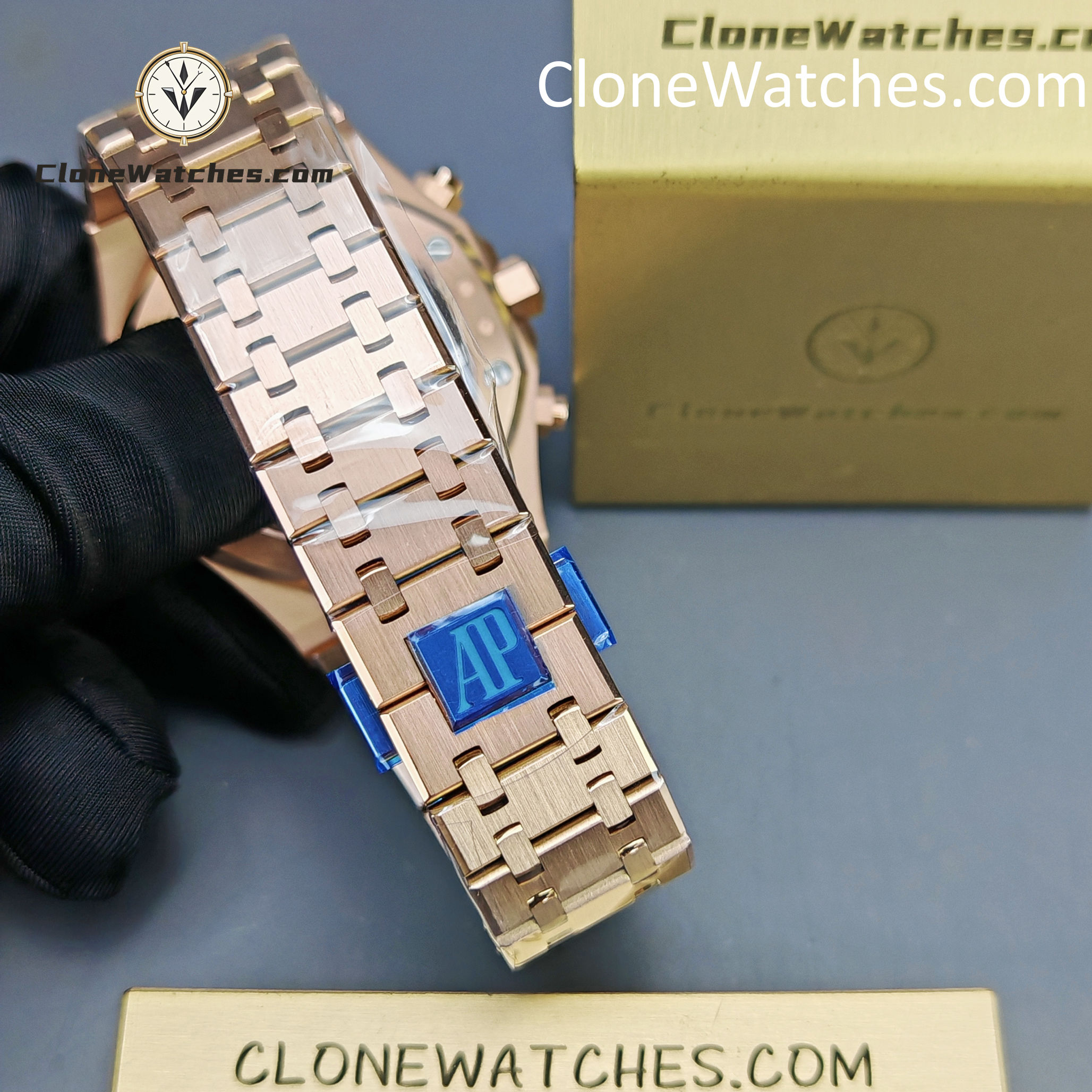 Audemars Piguet Super Clone Watches 1:1 Royal Oak Rose Gold 26239 Blue Dial