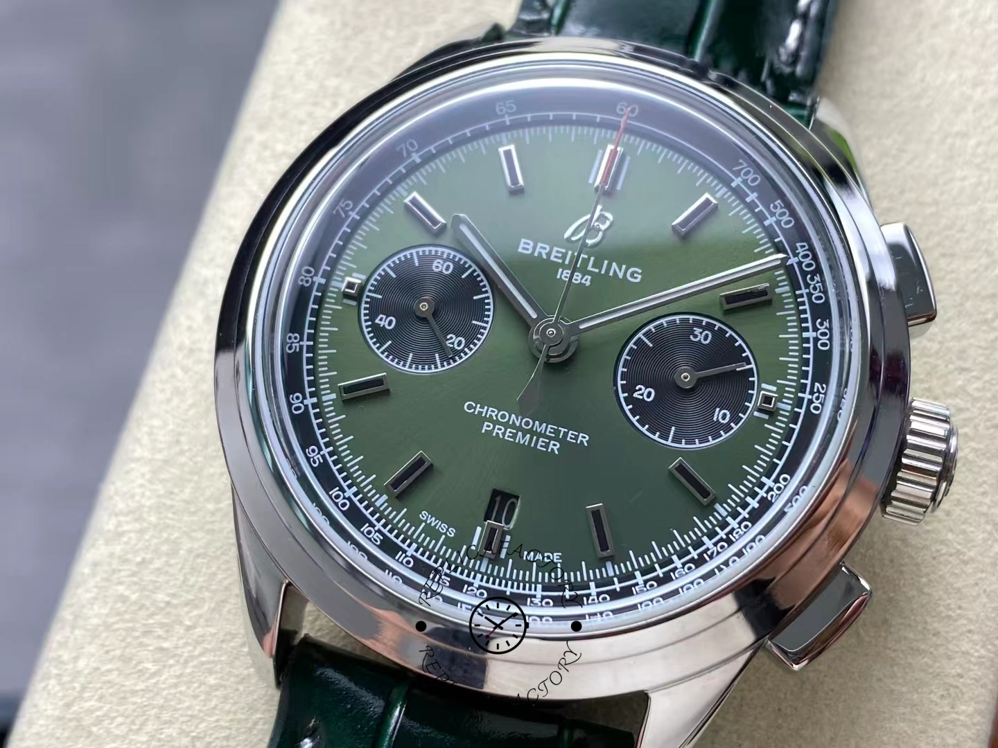 Breitling Premier B01 Chronograph 42 Bentley British Racing Green AB0118A11L1X1 Replica Watch