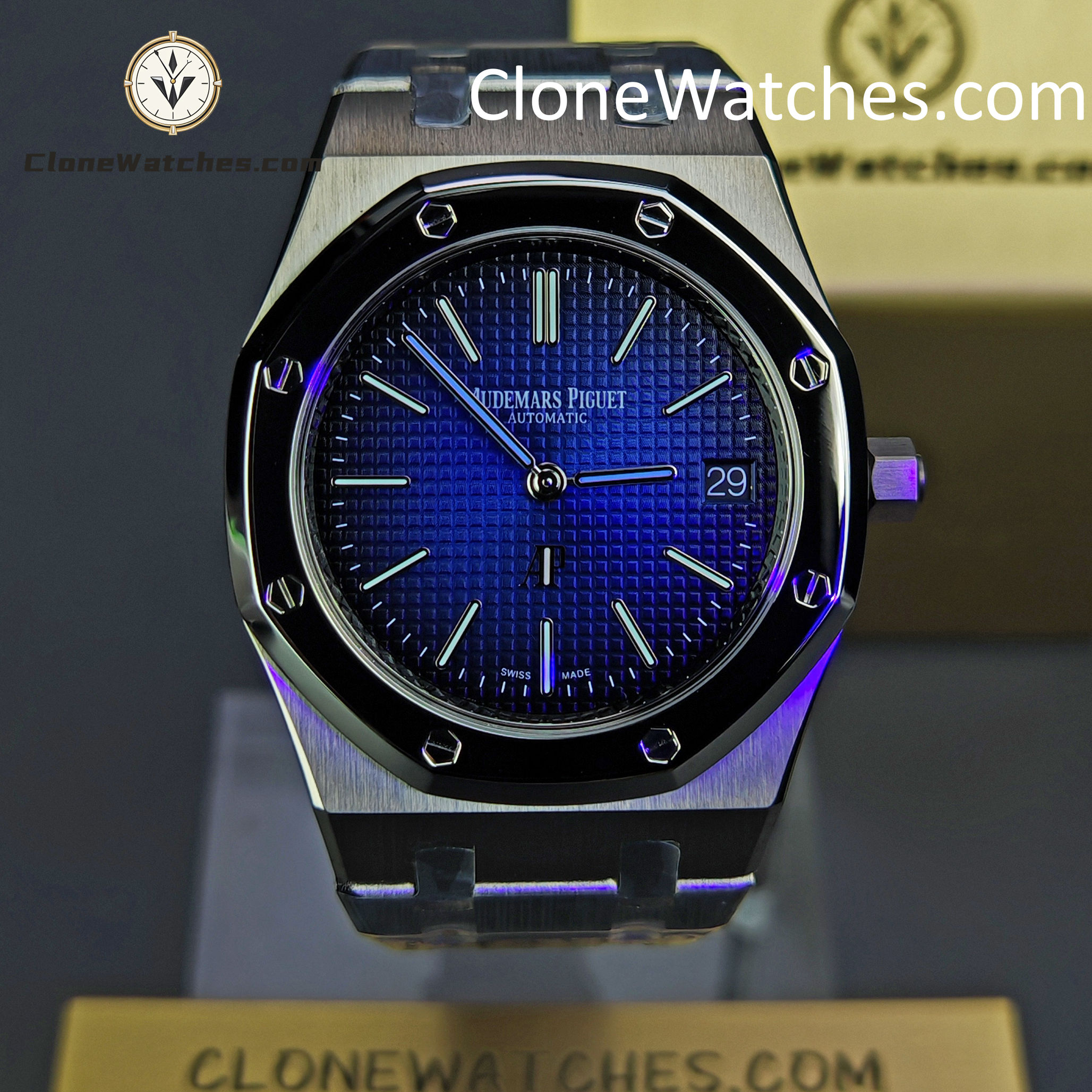 Audemars Piguet Super Clone Watches 1:1 Royal Oak “Jumbo” 15202IP Blue Dial