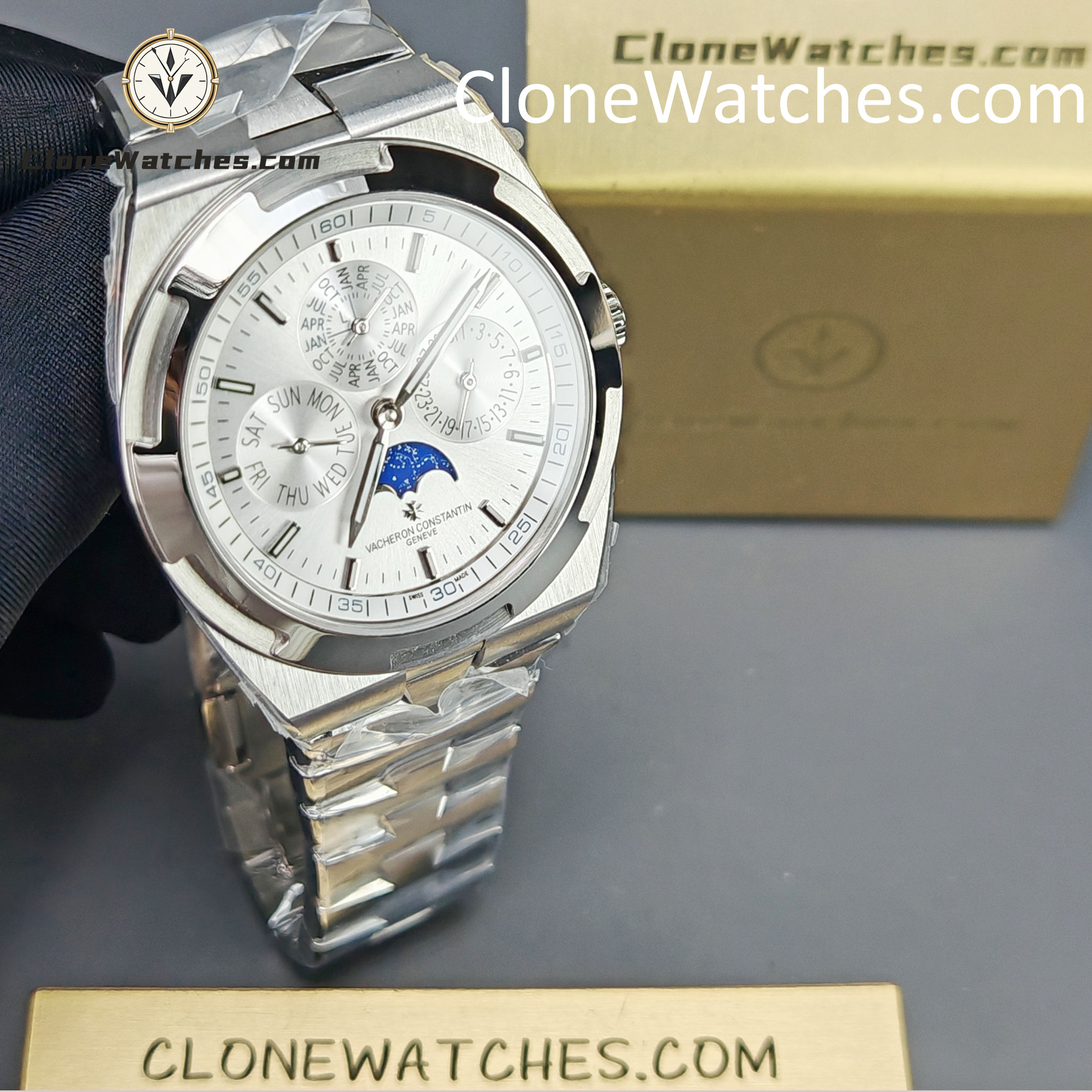 Vacheron Constantin Super Clone Watches 1:1 Overseas Perpetual Calendar Ultra-Thin Steel Dial