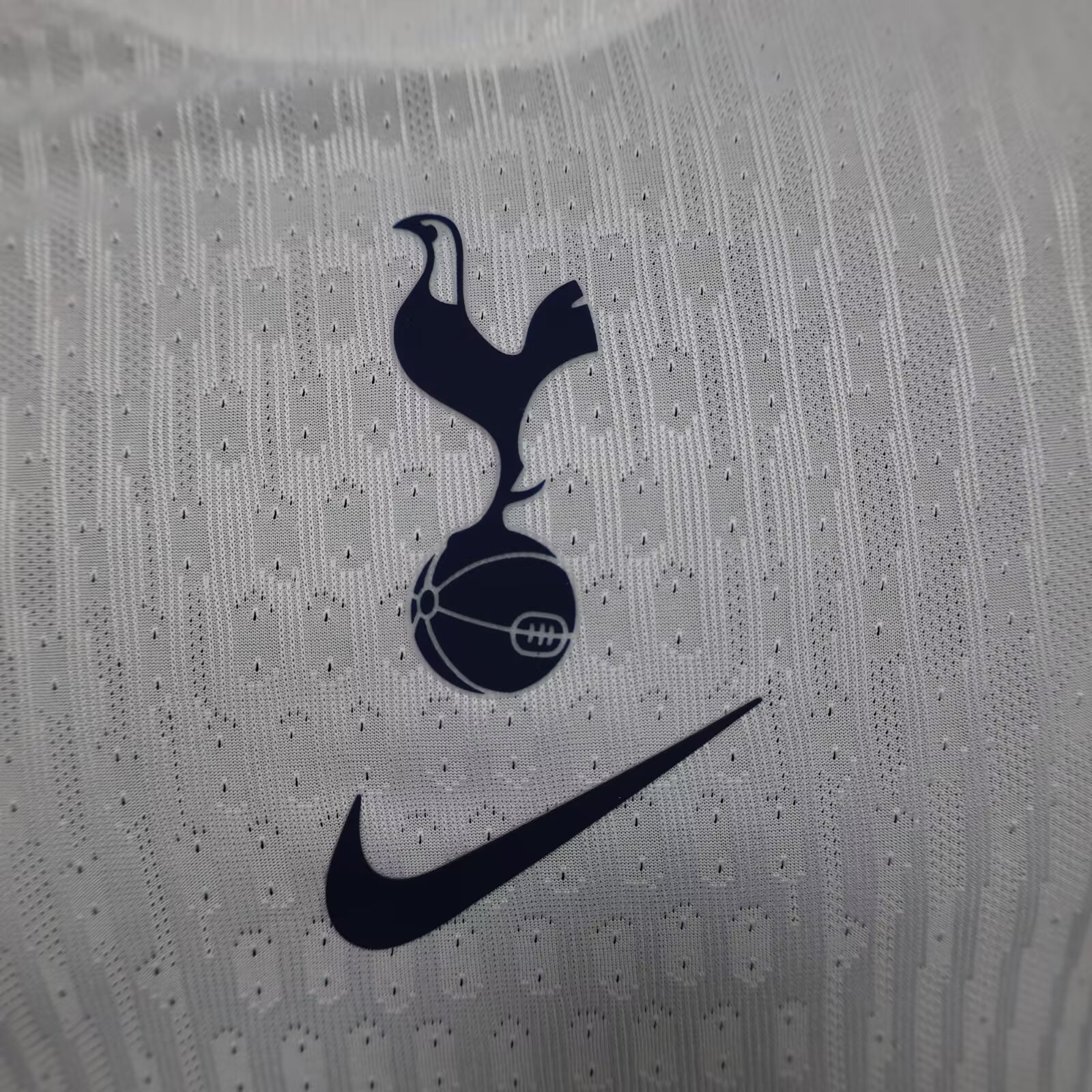 2025-26 Tottenham Hotspur Home Jersey - Player Edition
