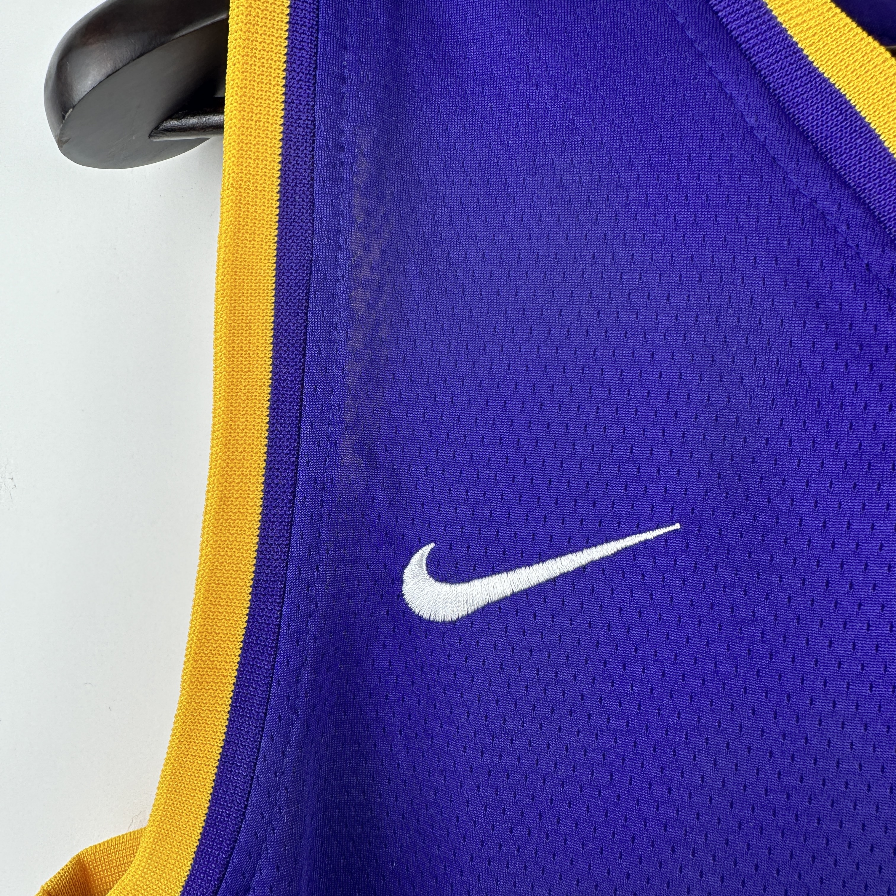 Embroidered Lakers V-neck purple No. 24 Kobe