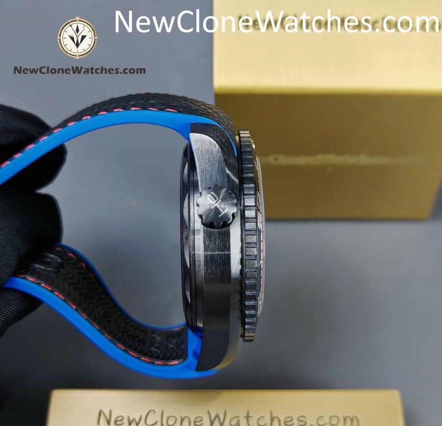 OMEGA Super Clone Watches 1:1 Seamaster Planet Ocean 600M ��ETNZ�� Deep Black 215.92.46.22.01.004 45.5MM