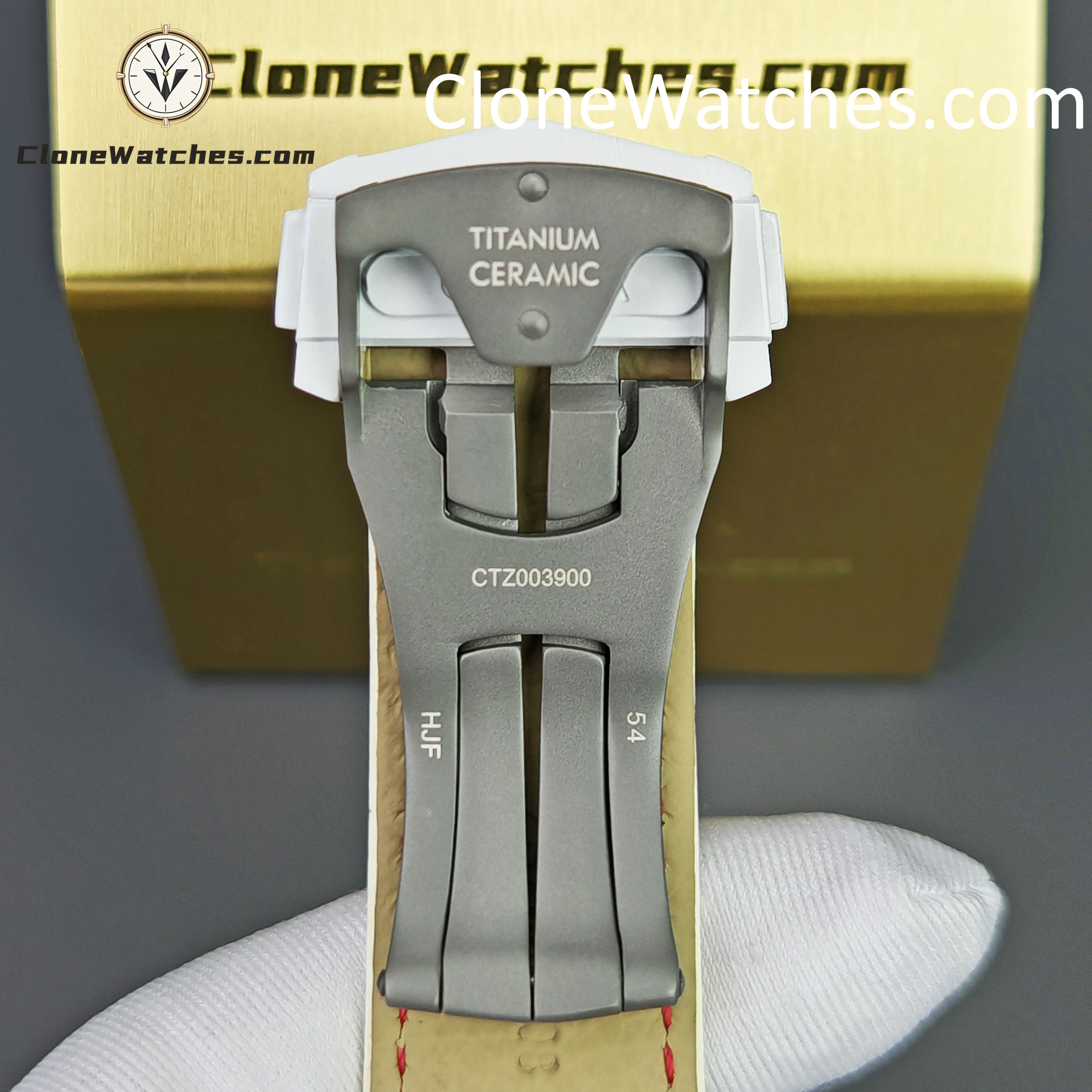 OMEGA Super Clone Watches 1:1 Speedmaster Dark Side of the Moon 311.93.44.51.04.002 44.25mm White Side of the Moon