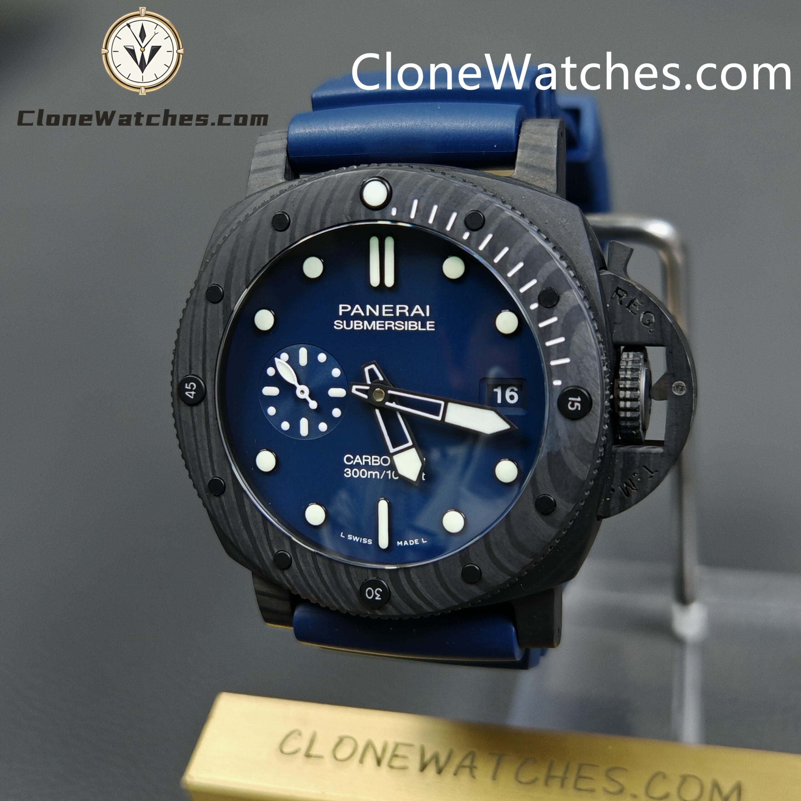 Panerai Super Clone Watches 1:1 Submersible QuarantaQuattro CarbotechTM PAM01232