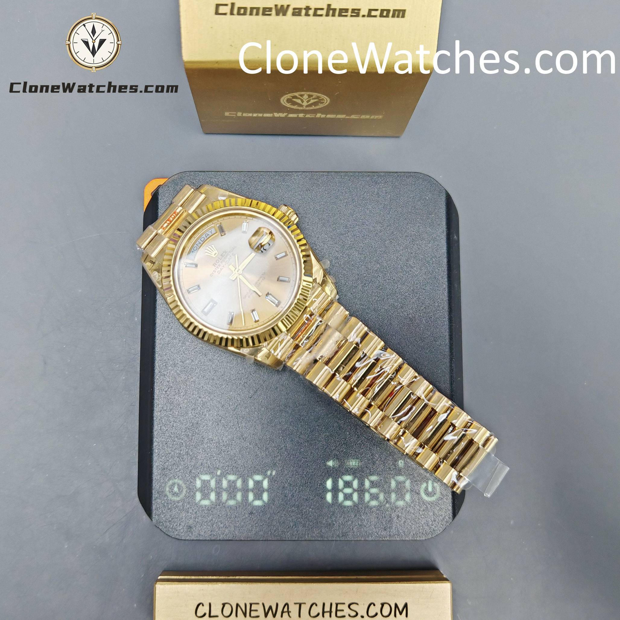 Rolex Super Clone Watches 1:1 Day Date 18K Gold Diamond Dial 40mm m228238-0005 3255 Movement