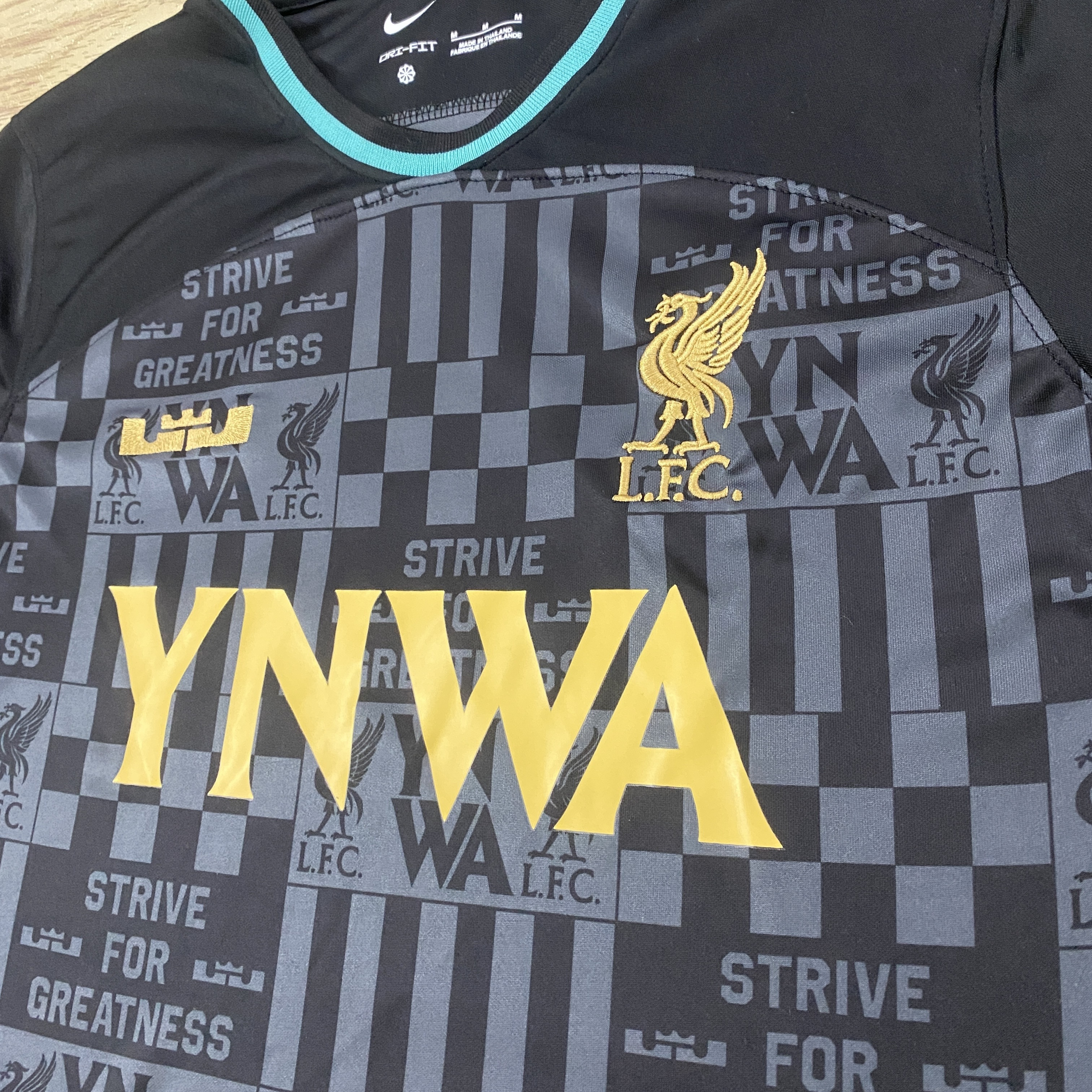 23-24 Liverpool James co-branded jersey 1:1 Thai quality - Fan Edition