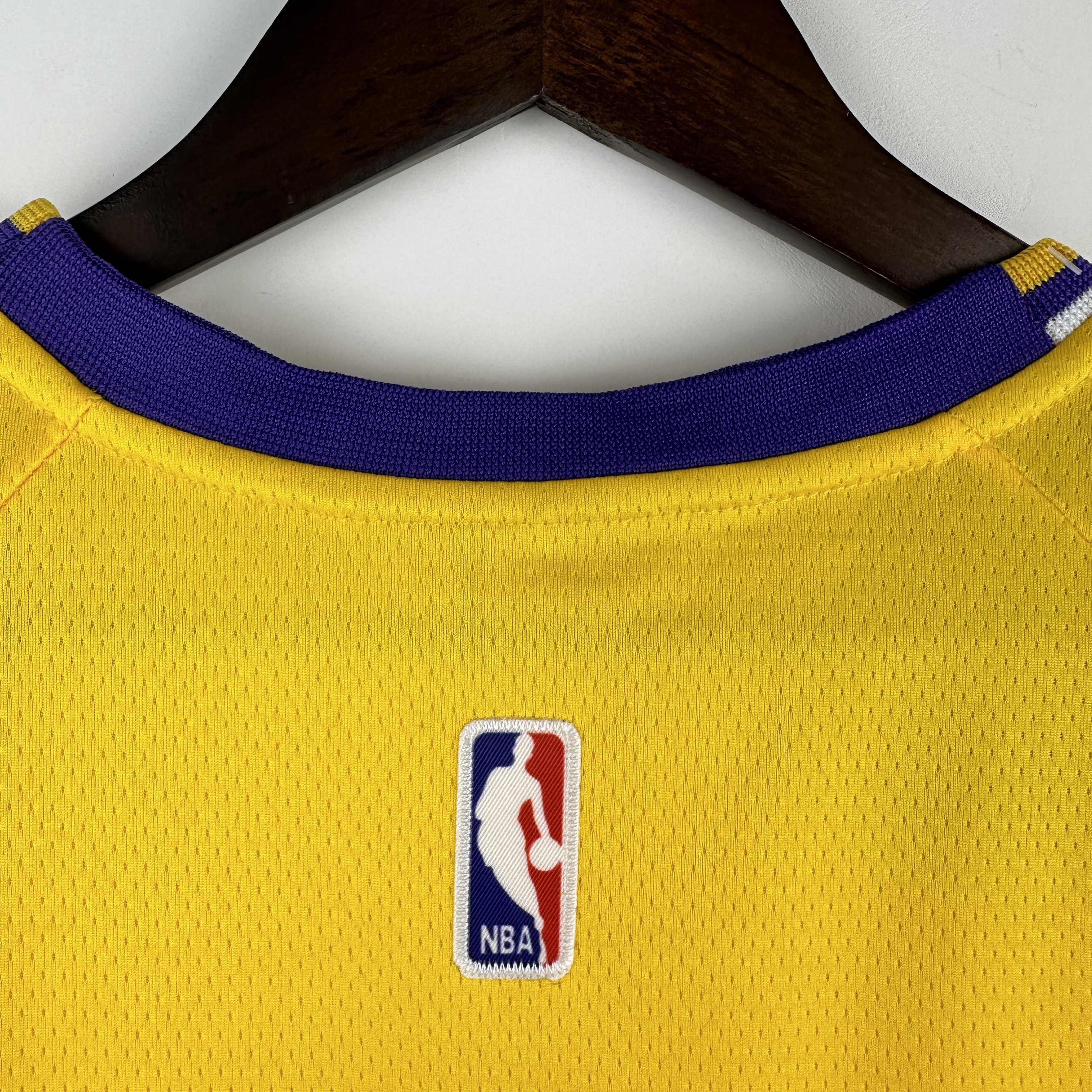 Embroidered Lakers Crew Neck Yellow No. 23 James