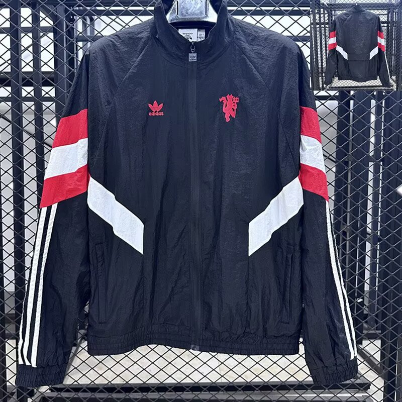 Manchester United retro windbreaker
