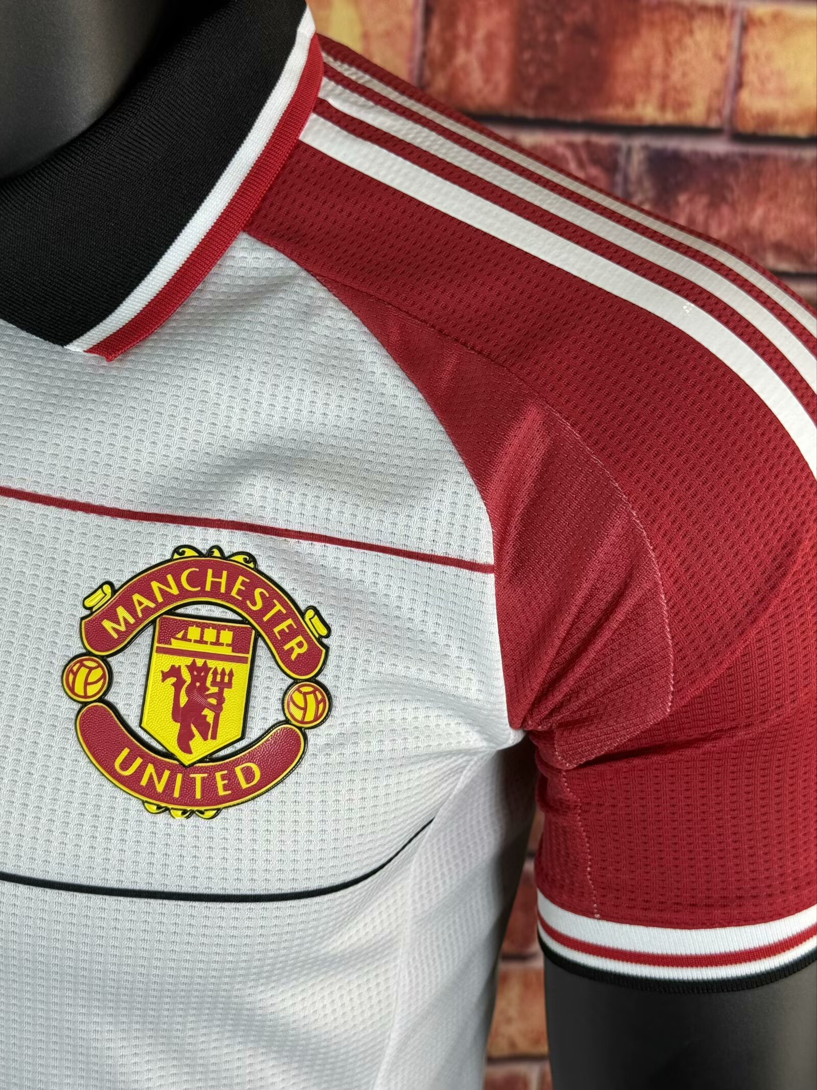 25-26 Manchester United training kit - player version