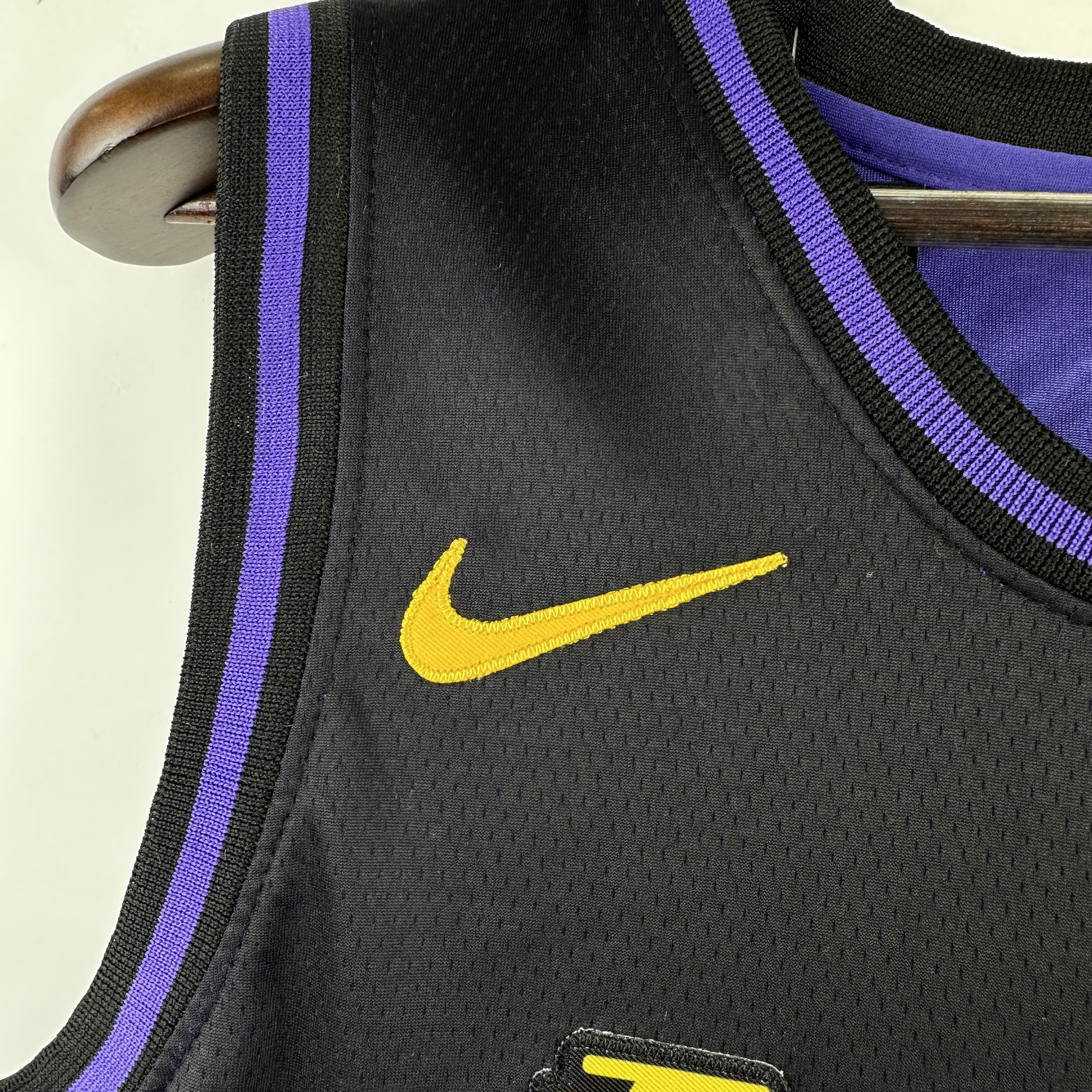 Embroidery 25th season Lakers City Edition No. 23 James