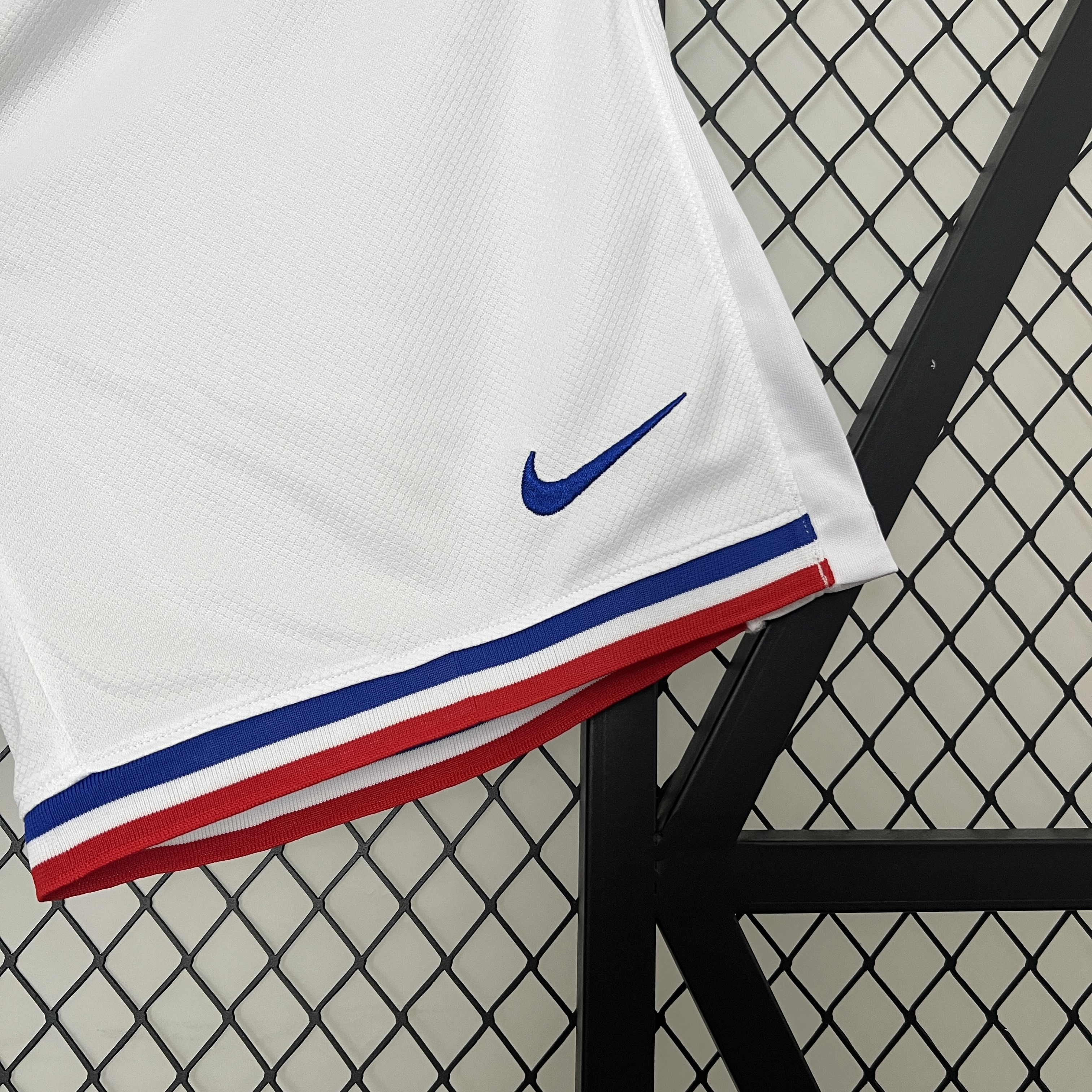2024/25 France Home Shorts - Fans Edition