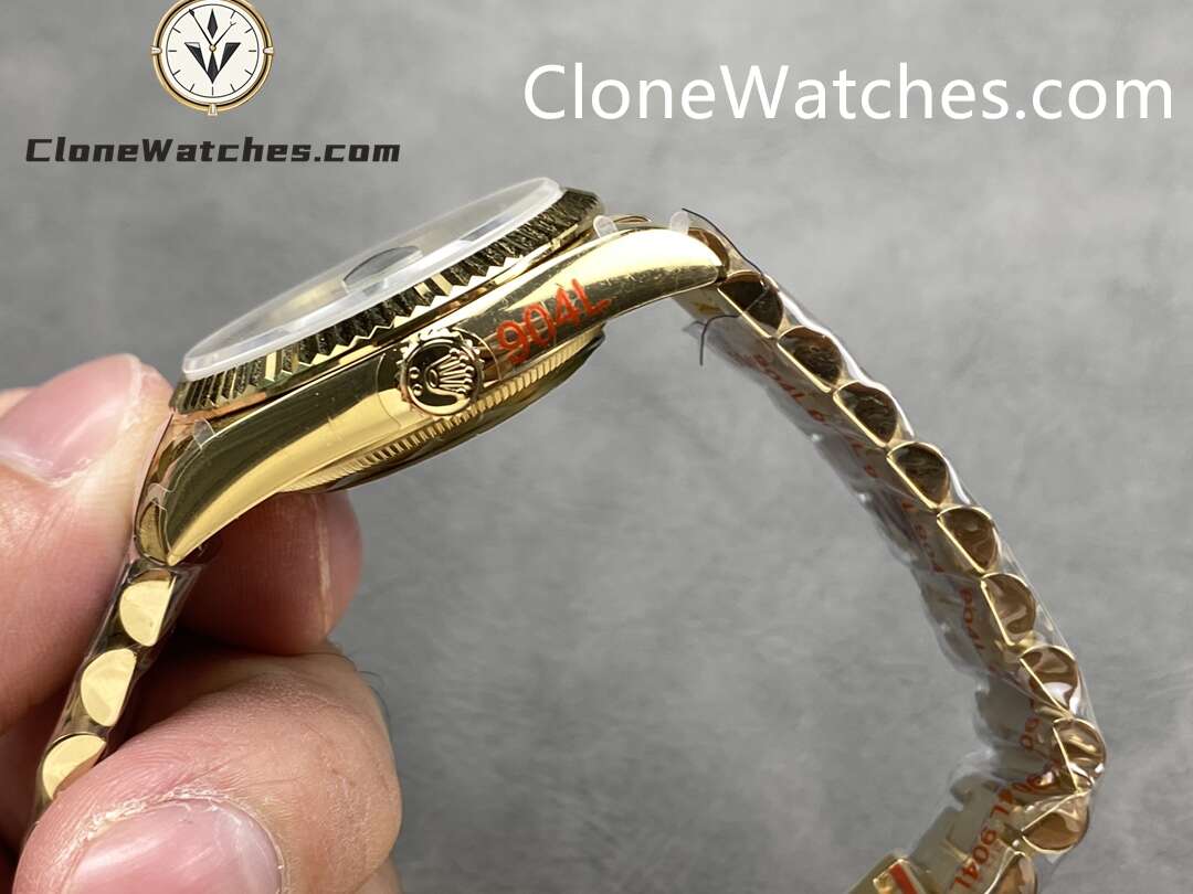 Rolex Super Clone Watches 1:1 Day Date 18K Gold Gradient Green Diamond Dial 36mm m128238-0069 3255 Movement