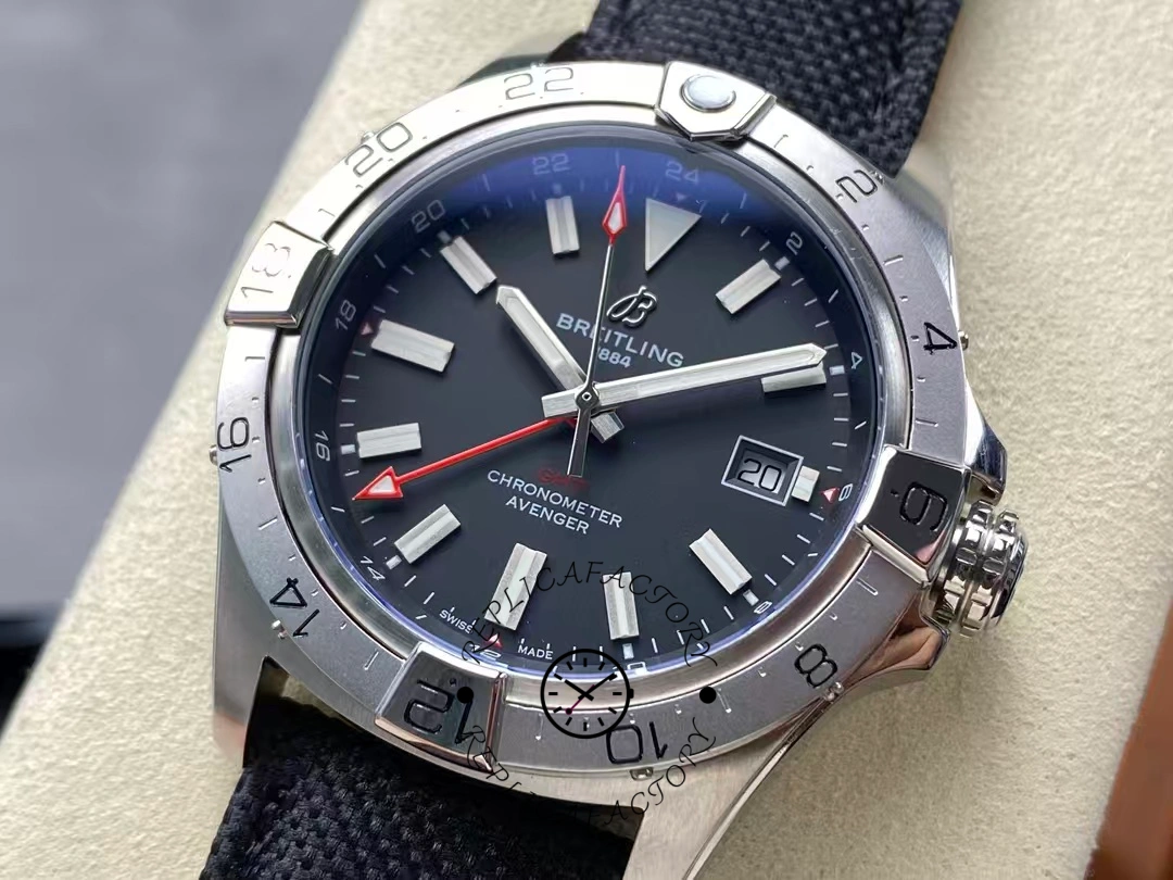 Breitling Avenger GMT 44MM Red Pointer A32320101B1X1 Replica