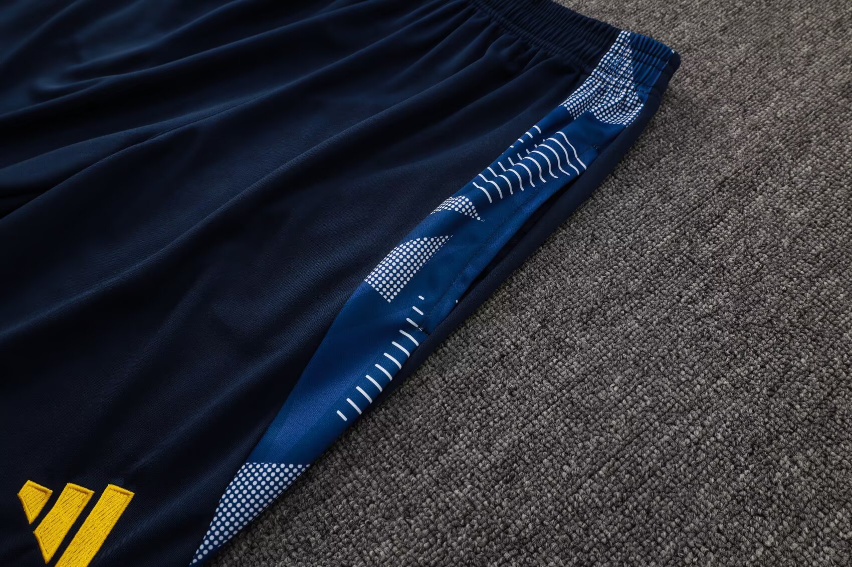 2025/26 Boca grey training kit