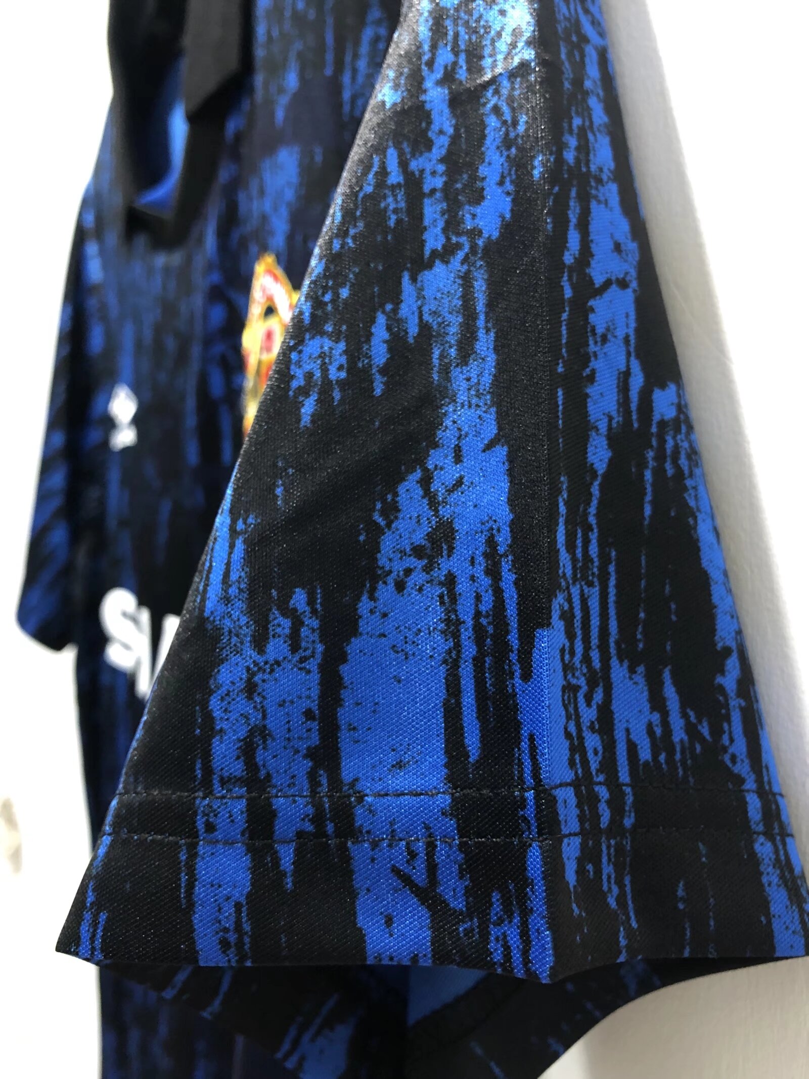 1993 Manchester United black and blue retro jersey