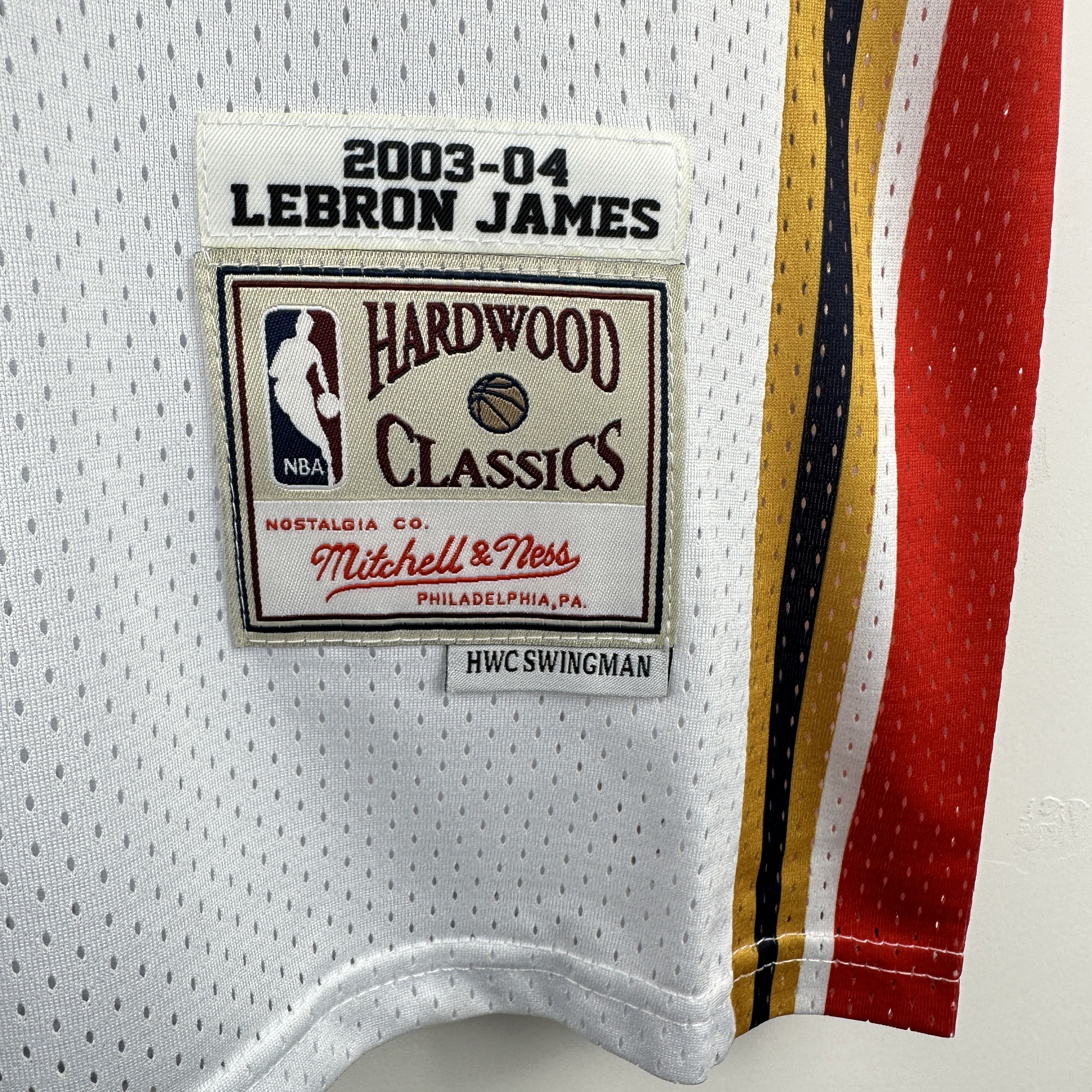 Embroidered MN Retro Jersey Cavaliers 03/04 Season White No. 23 James