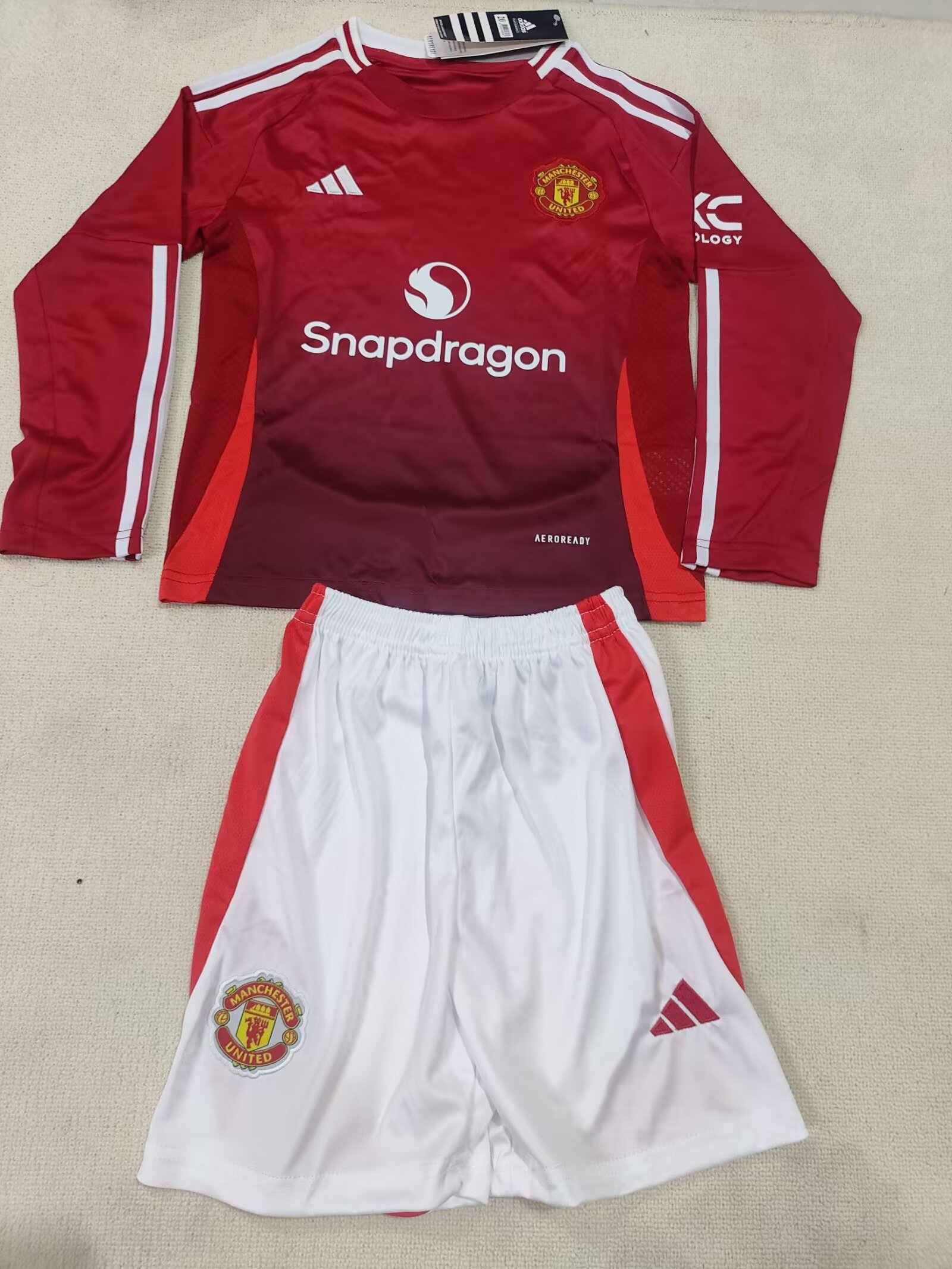 2024/25 Manchester United Home Long Sleeve Shirt - Kids Kit