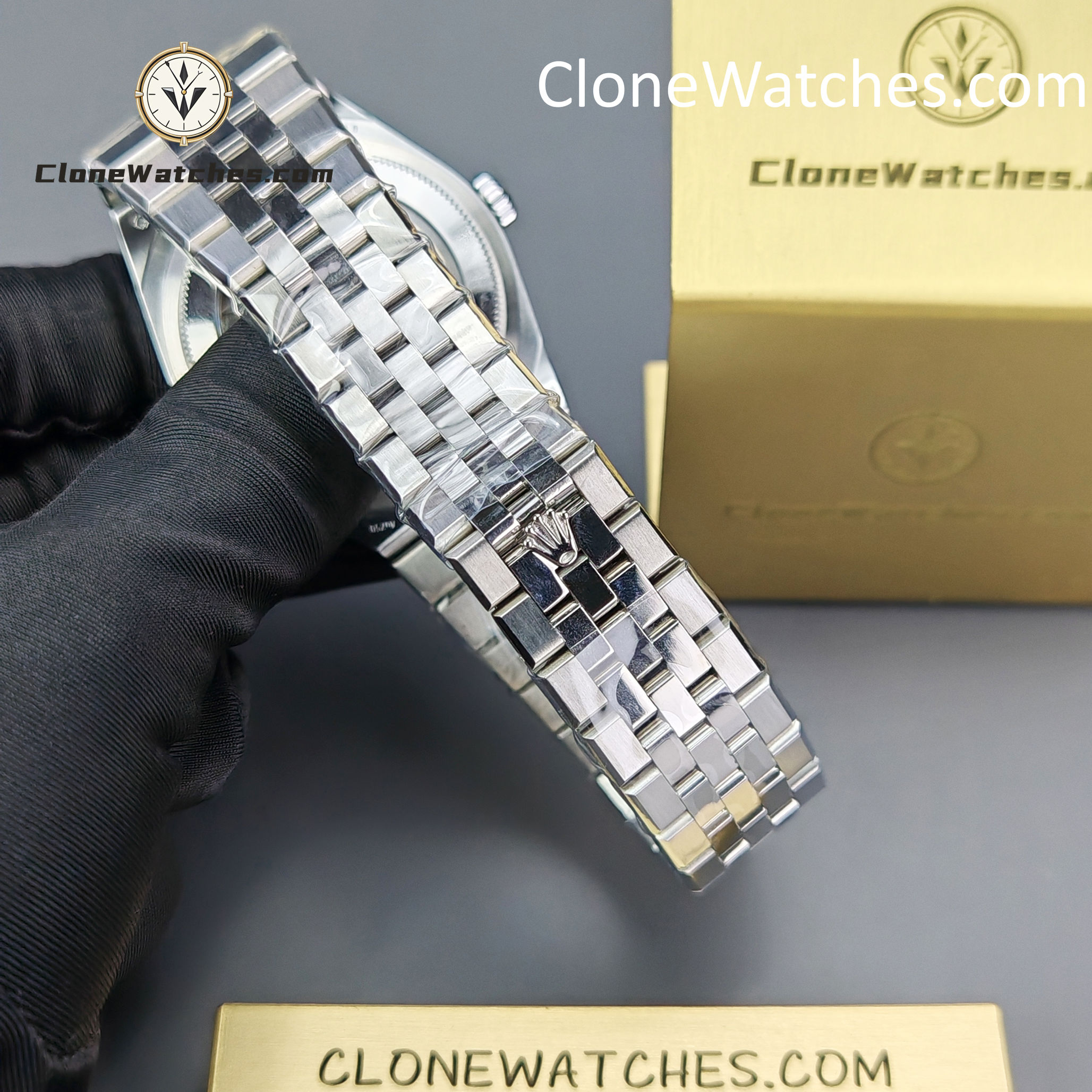 Rolex Super Clone Watches 1:1 Land-Dweller M127336-0001 Blue Dial 7135 Movement 40mm