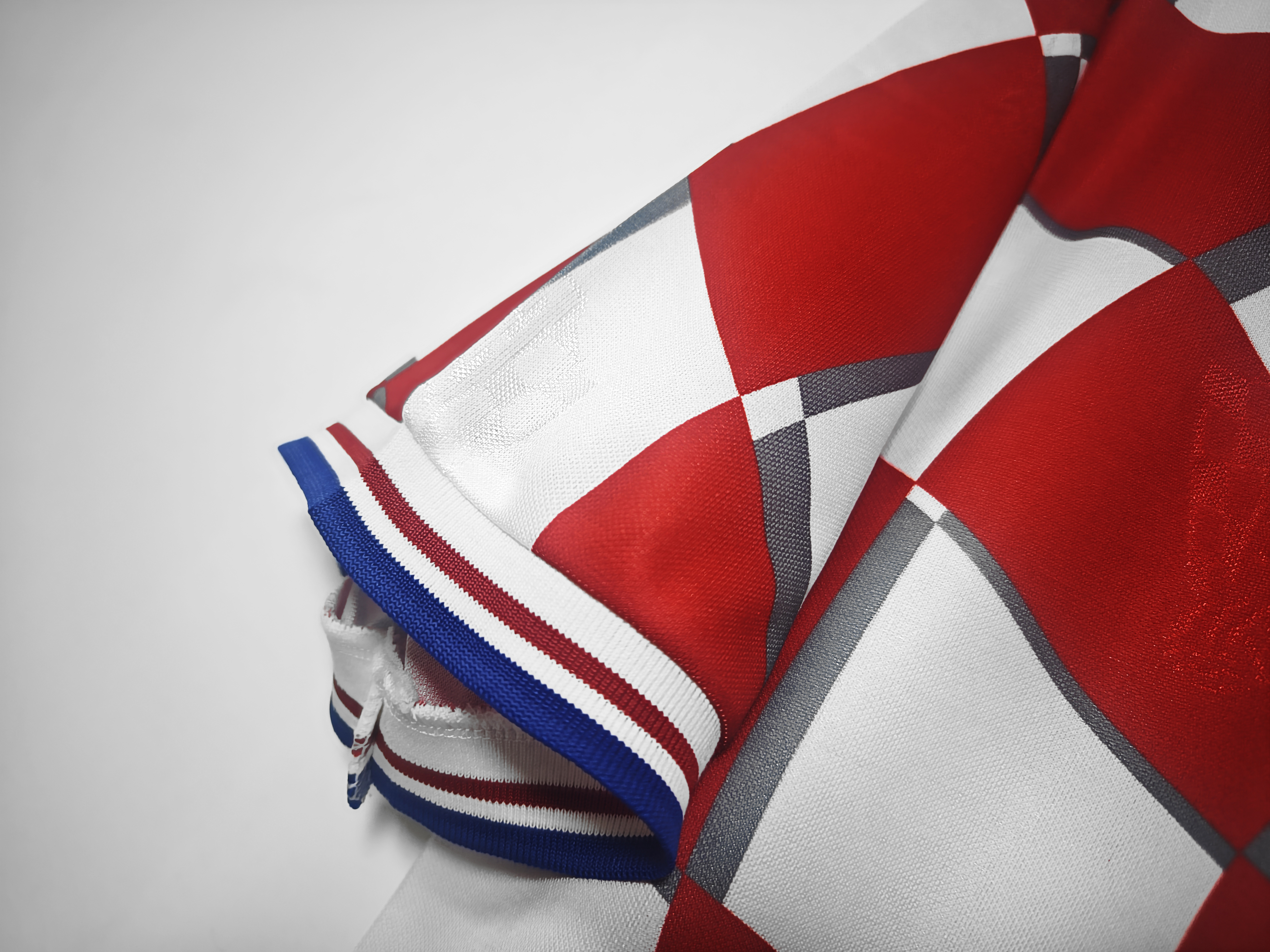 1998 Croatia home retro jersey 1:1 Thai quality - Fans Edition