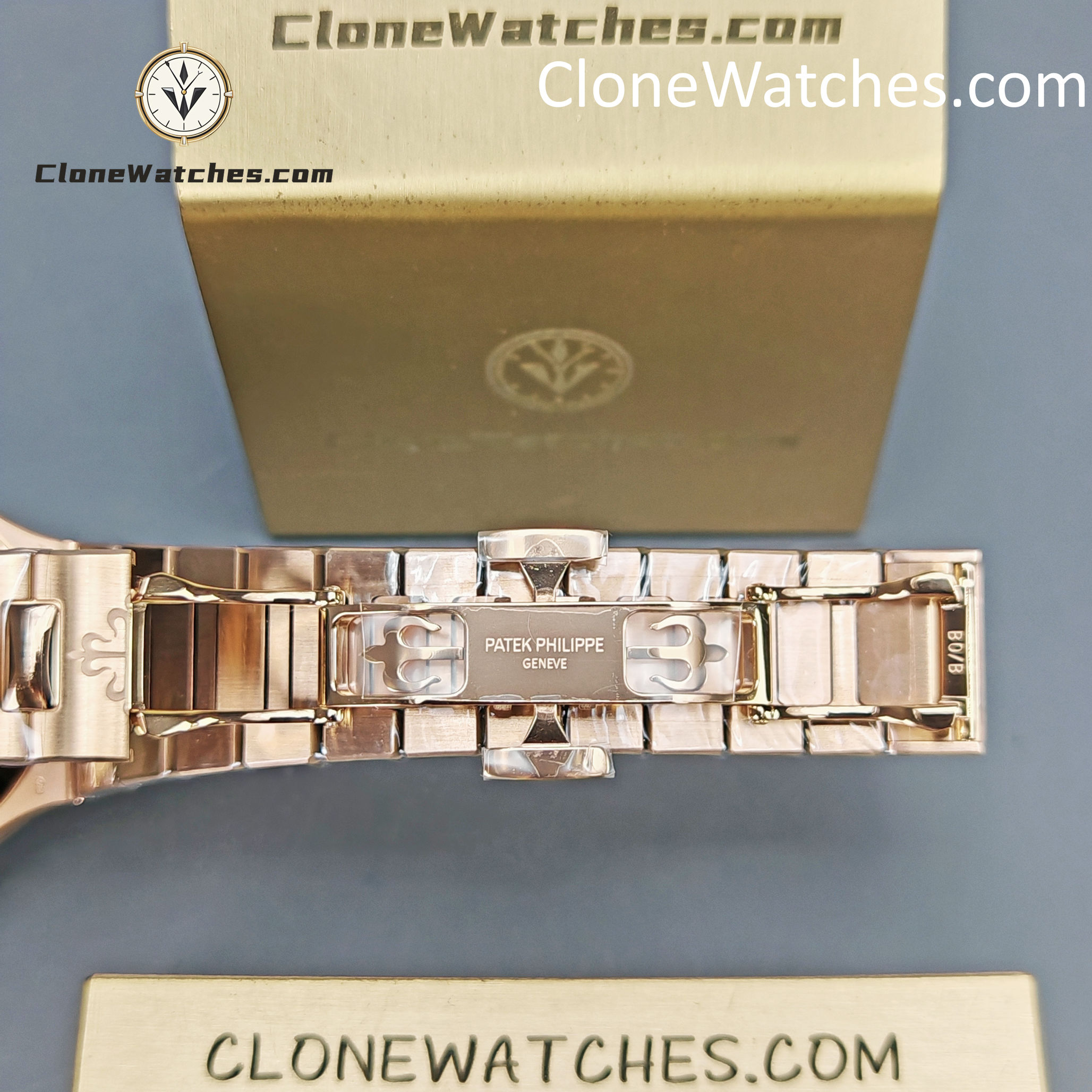 Patek Philippe Super Clone Watches 1:1 Nautilus Rose Gold White Dial 7118/1200R-001 35.2 mm