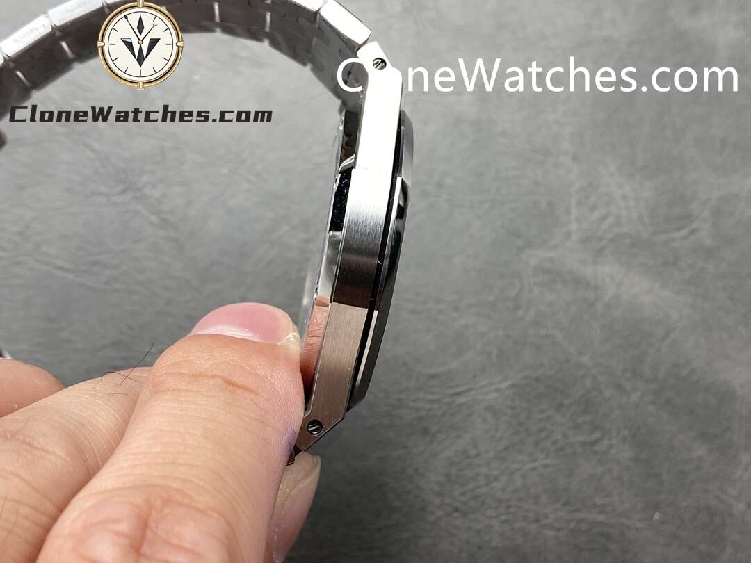 Audemars Piguet Super Clone Watches 1:1 Royal Oak “Jumbo” Extra Thin 15202BC 39mm