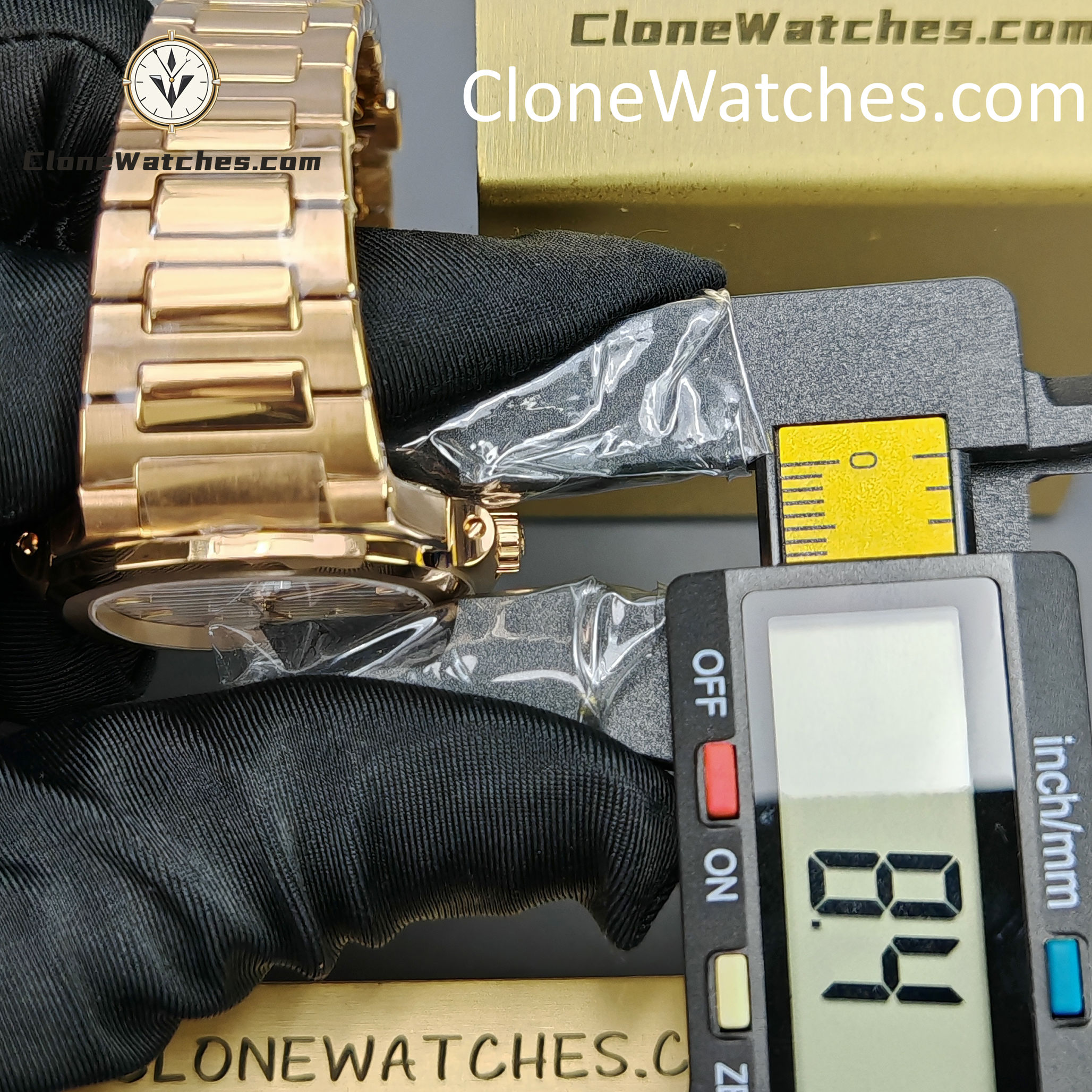 Patek Philippe Super Clone Watches 1:1 Nautilus Rose Gold 7118/1R-001 35.2 mm