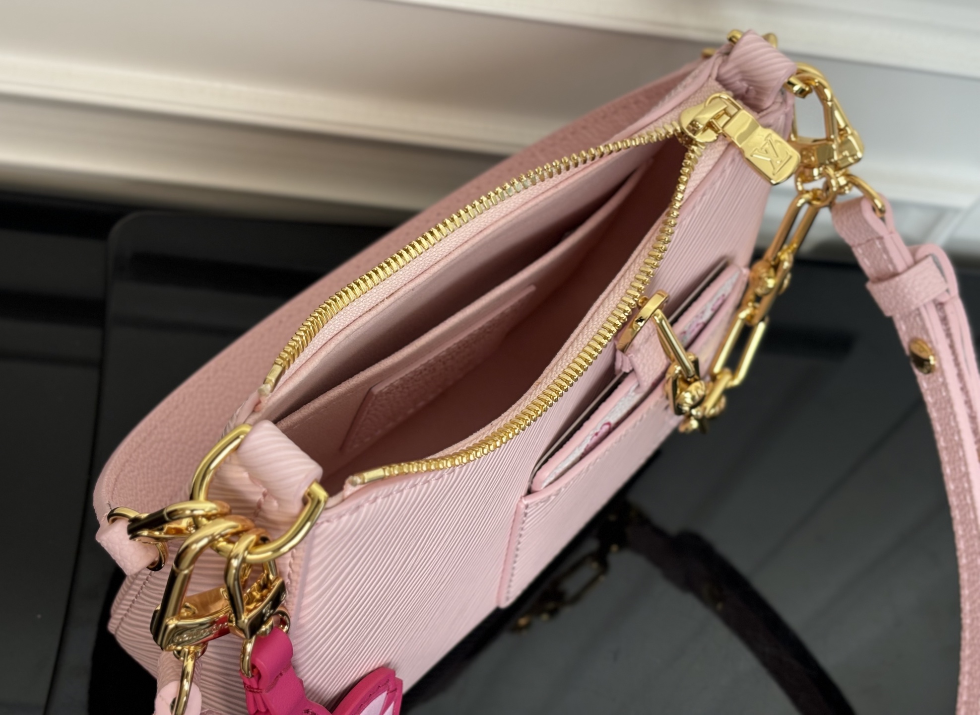 [TOP]Designer LV x TM Marellini Epi grained cowhide leather - Cheeky Pink