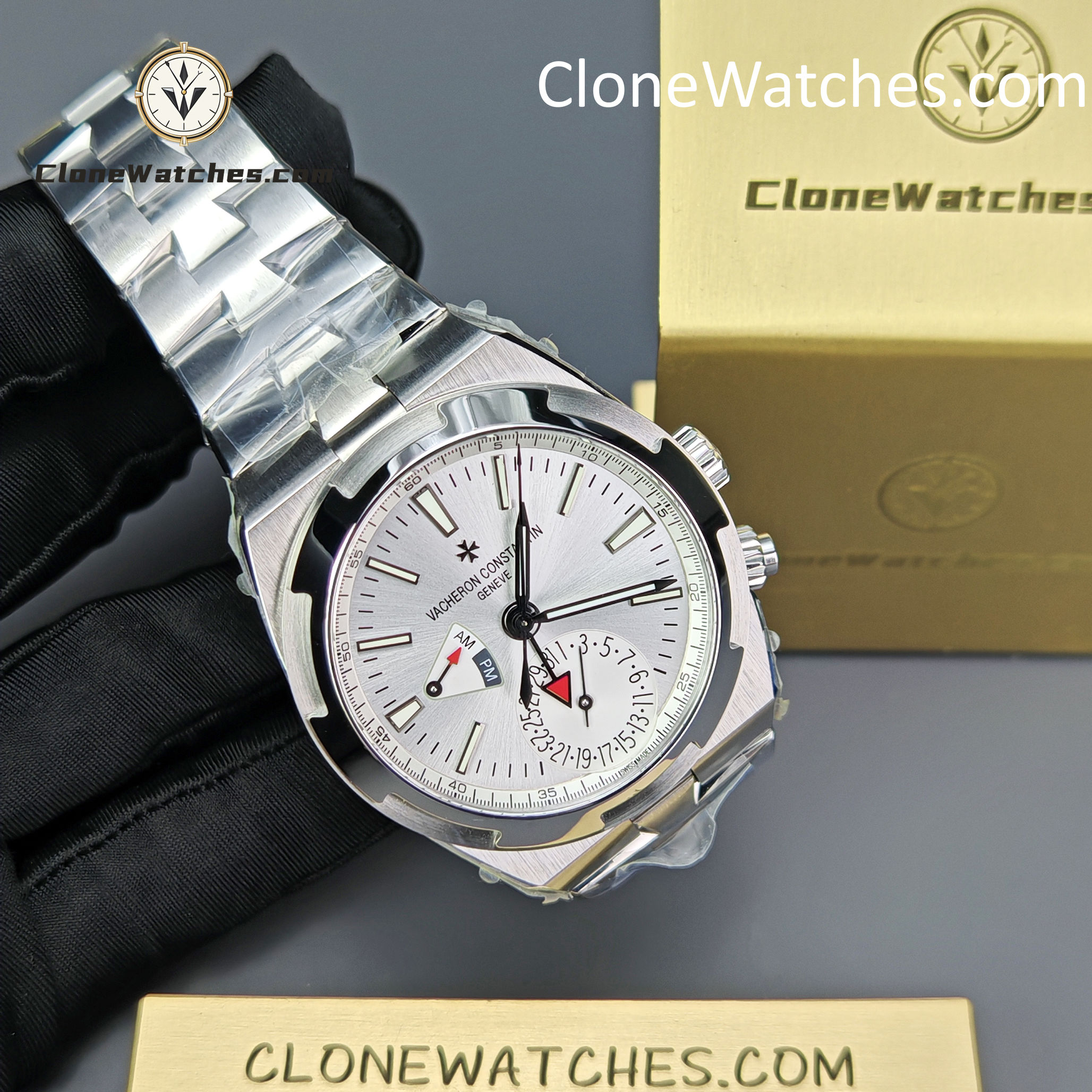 Vacheron Constantin Super Clone Watches 1:1 Overseas Dual Time 7920V/210A-B333 White Dial